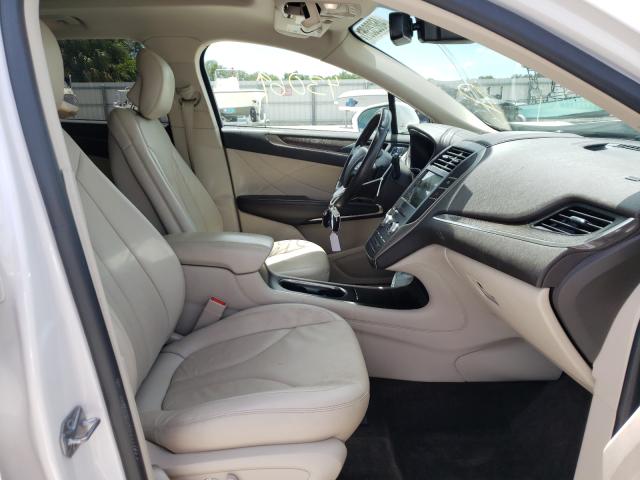 Photo 4 VIN: 5LMCJ3D9XHUL32125 - LINCOLN MKC 