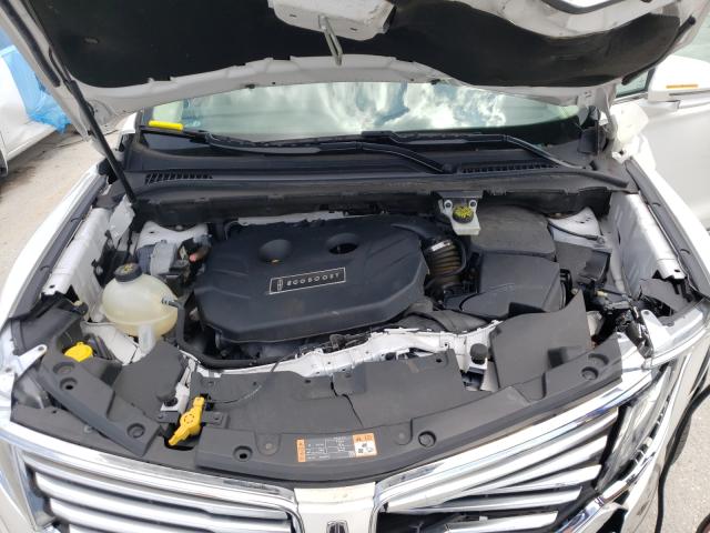 Photo 6 VIN: 5LMCJ3D9XHUL32125 - LINCOLN MKC 