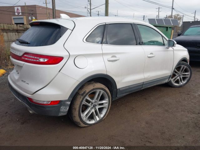 Photo 3 VIN: 5LMCJ3D9XJUL20577 - LINCOLN MKC 