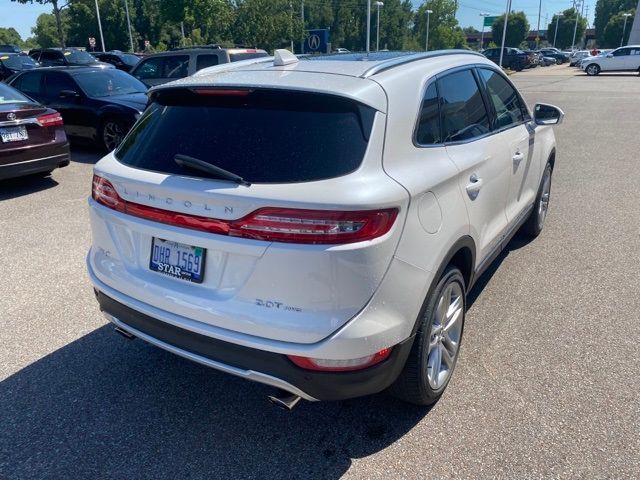 Photo 4 VIN: 5LMCJ3D9XJUL23091 - LINCOLN MKC 