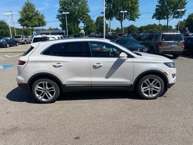 Photo 5 VIN: 5LMCJ3D9XJUL23091 - LINCOLN MKC 