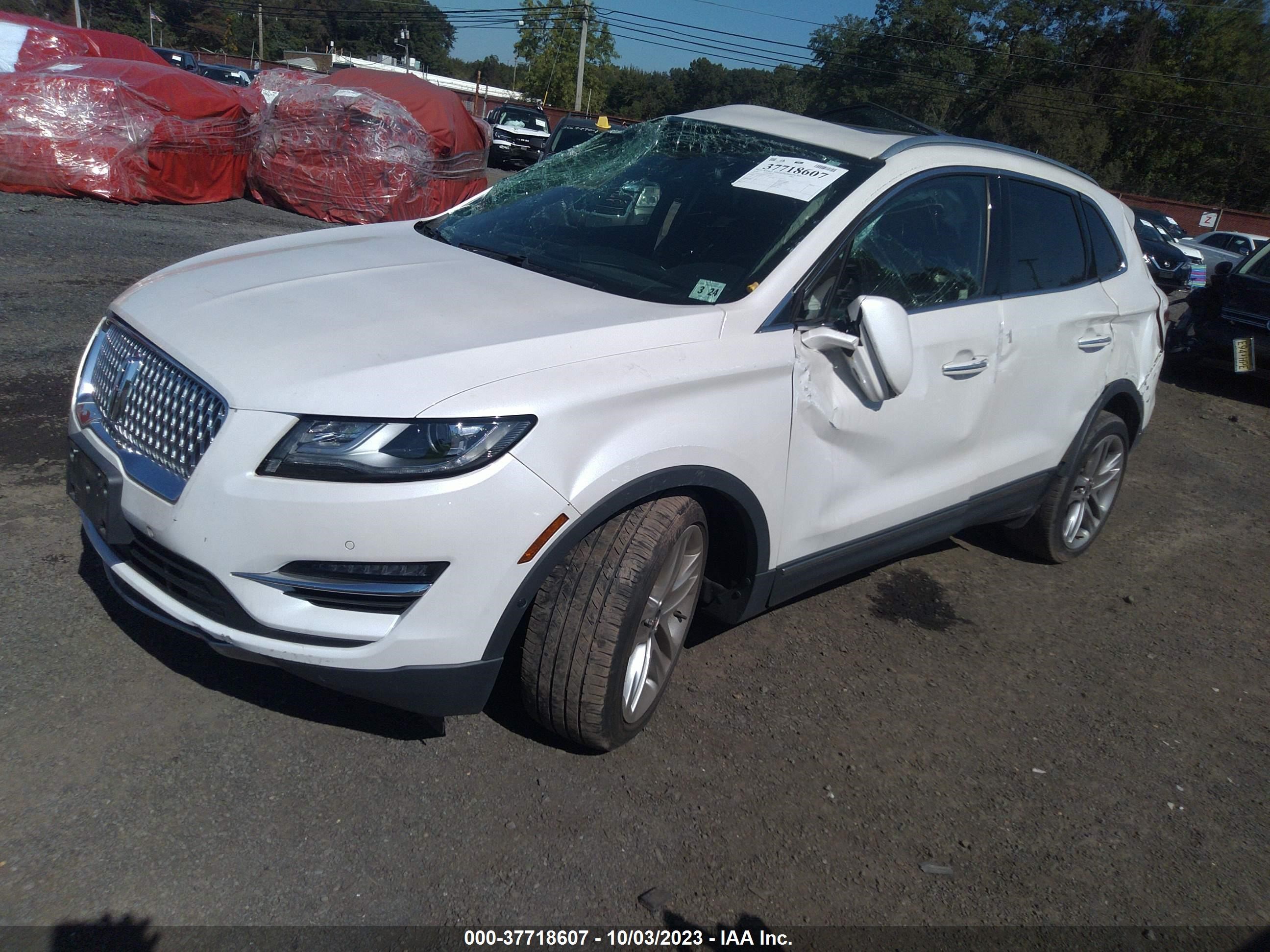 Photo 1 VIN: 5LMCJ3D9XKUL22573 - LINCOLN MKC 