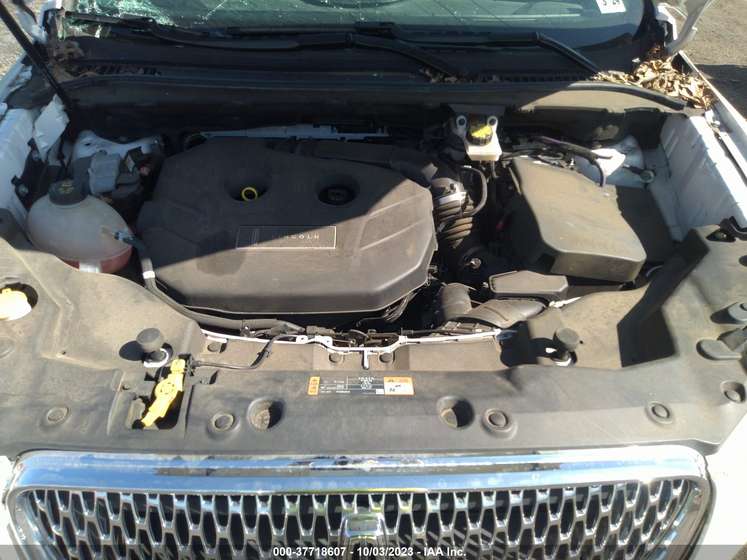 Photo 9 VIN: 5LMCJ3D9XKUL22573 - LINCOLN MKC 