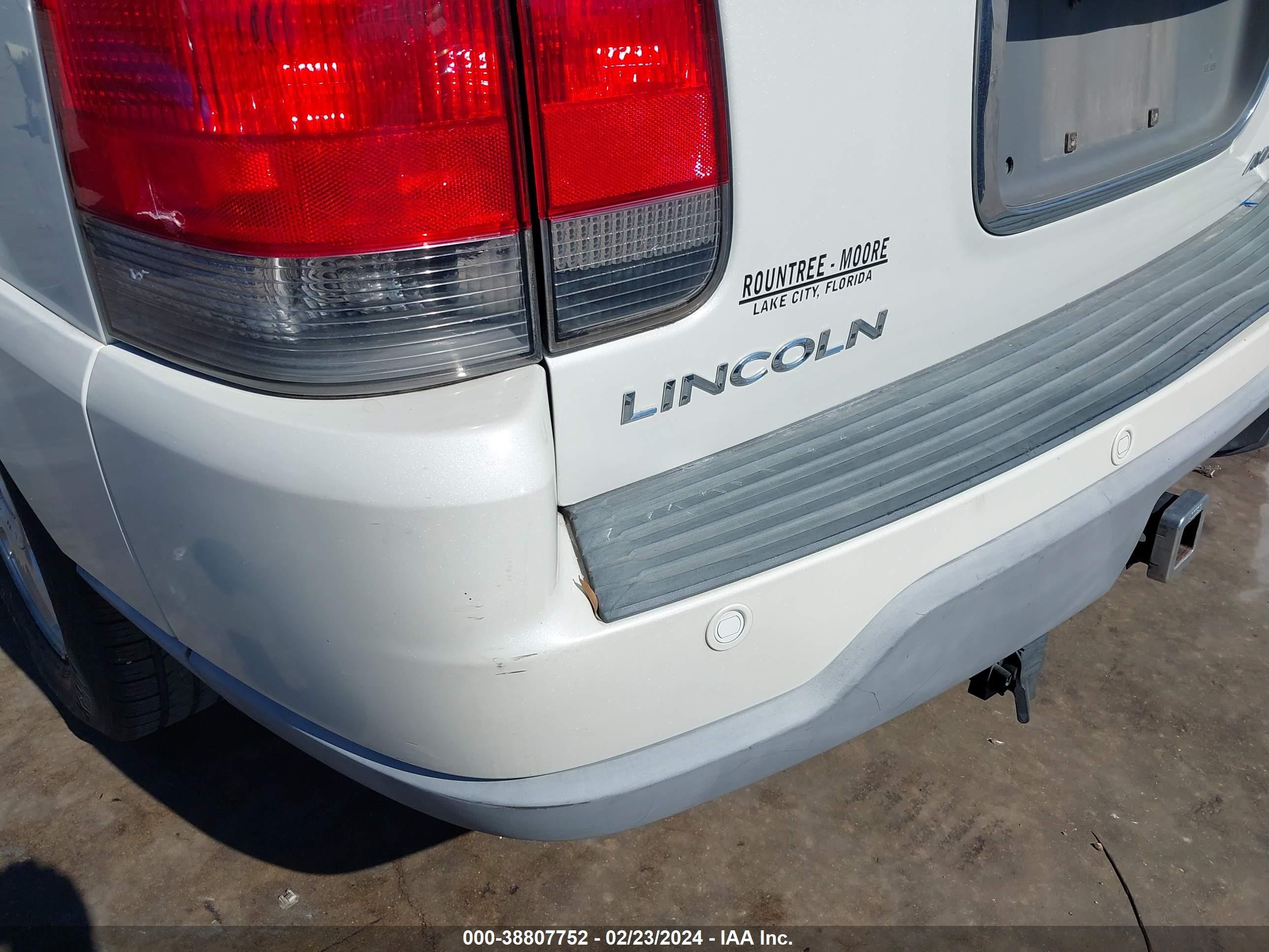 Photo 15 VIN: 5LMEU68H03ZJ09560 - LINCOLN AVIATOR 