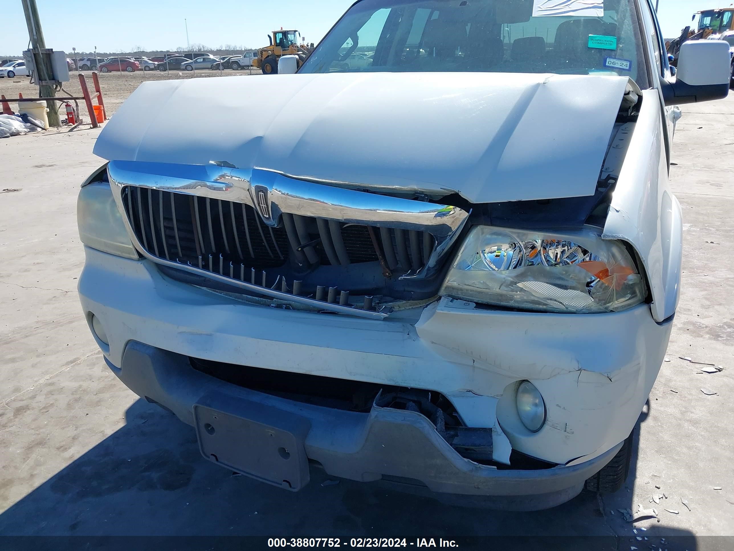 Photo 5 VIN: 5LMEU68H03ZJ09560 - LINCOLN AVIATOR 