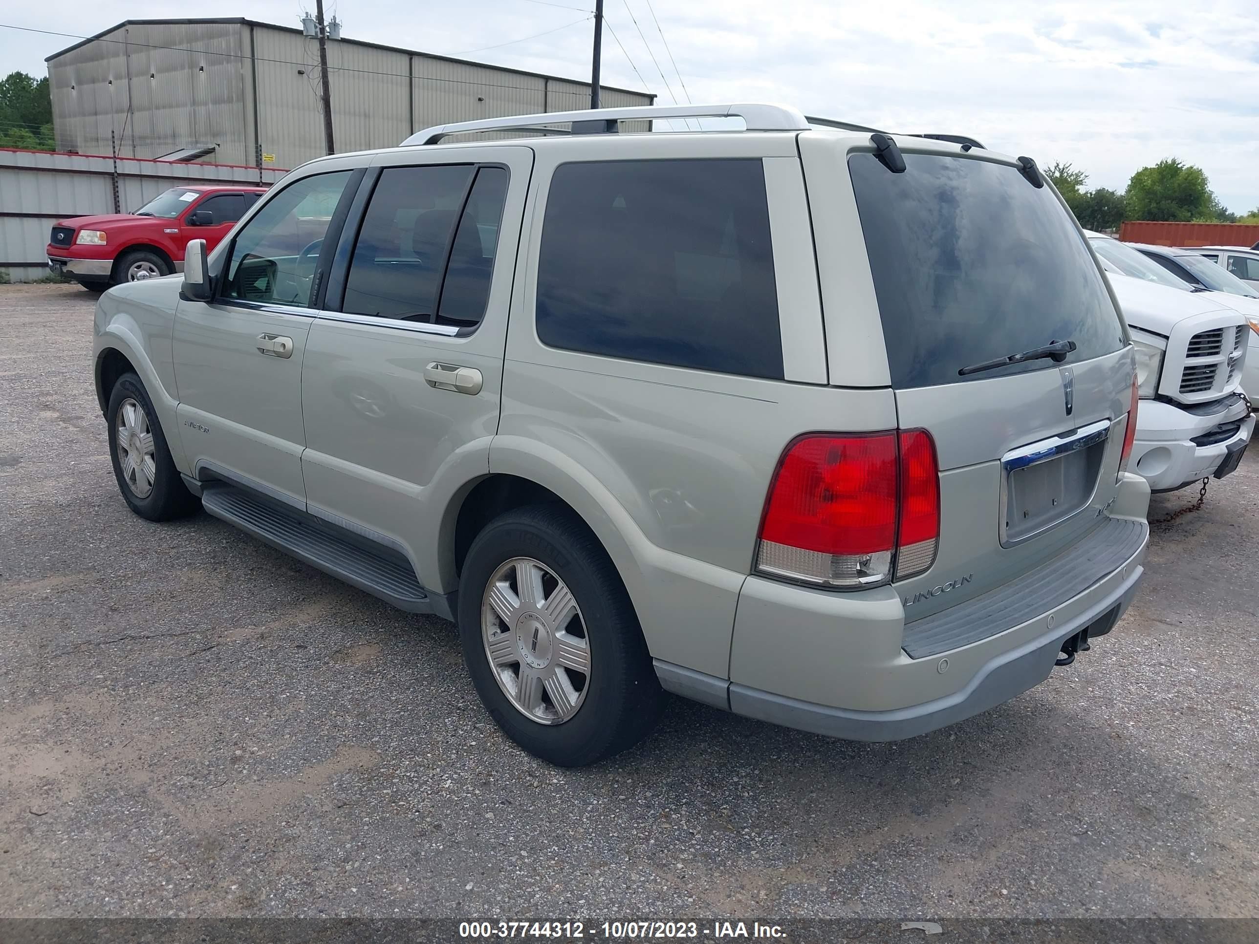 Photo 2 VIN: 5LMEU68H13ZJ46097 - LINCOLN AVIATOR 