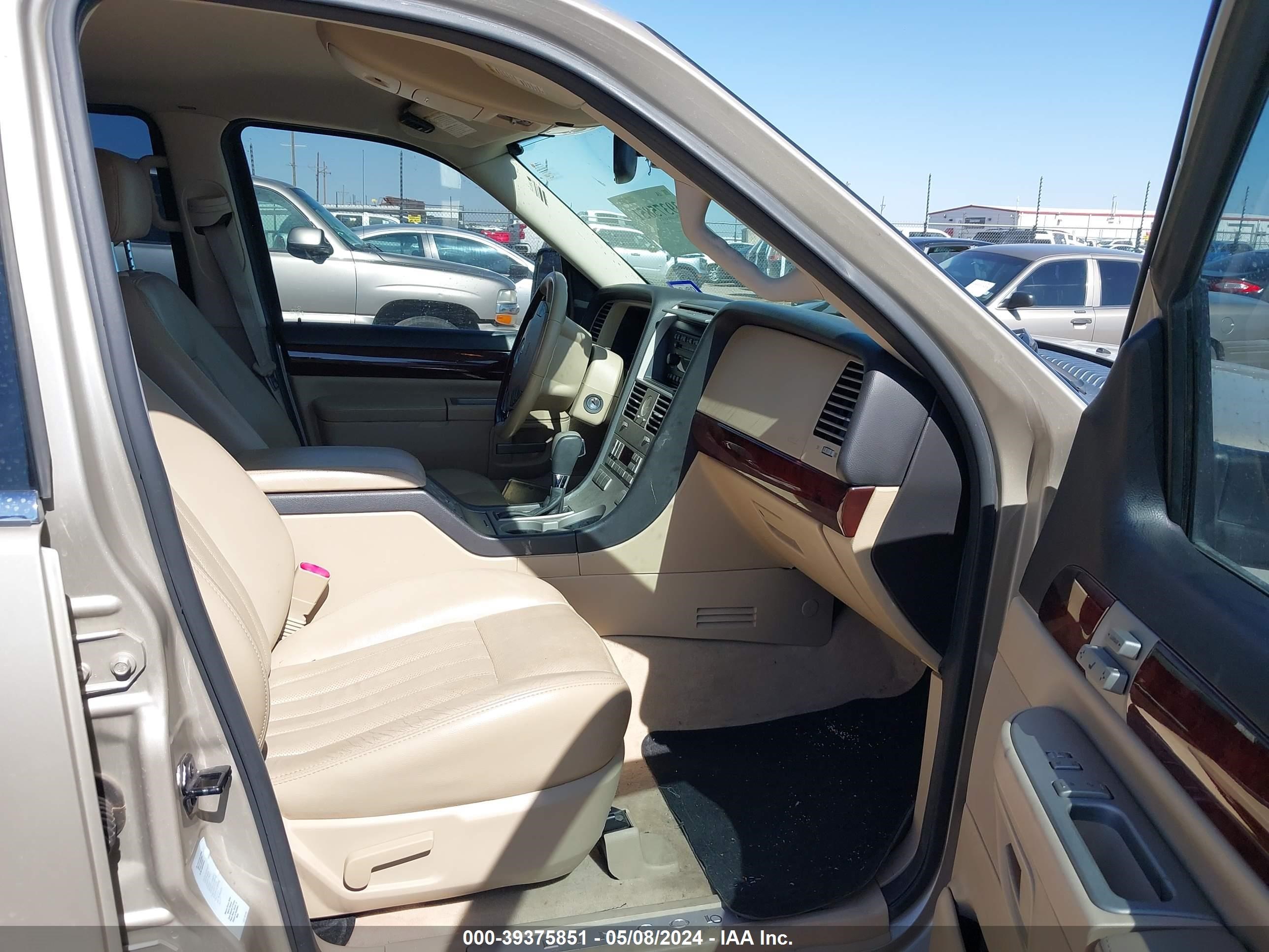 Photo 4 VIN: 5LMEU68H65ZJ08612 - LINCOLN AVIATOR 