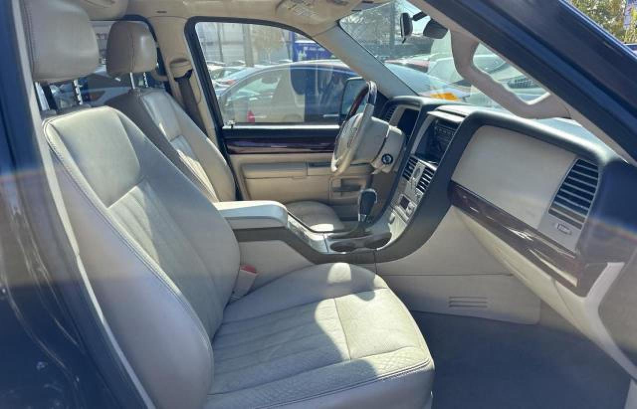 Photo 4 VIN: 5LMEU68HX3ZJ01109 - LINCOLN AVIATOR 