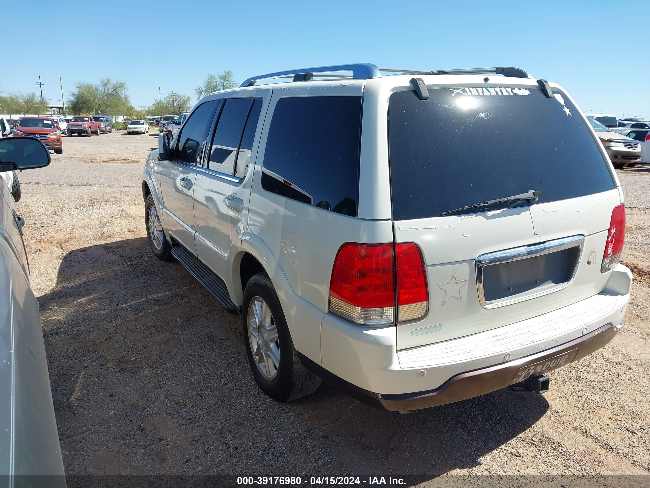 Photo 2 VIN: 5LMEU68HX4ZJ14735 - LINCOLN AVIATOR 