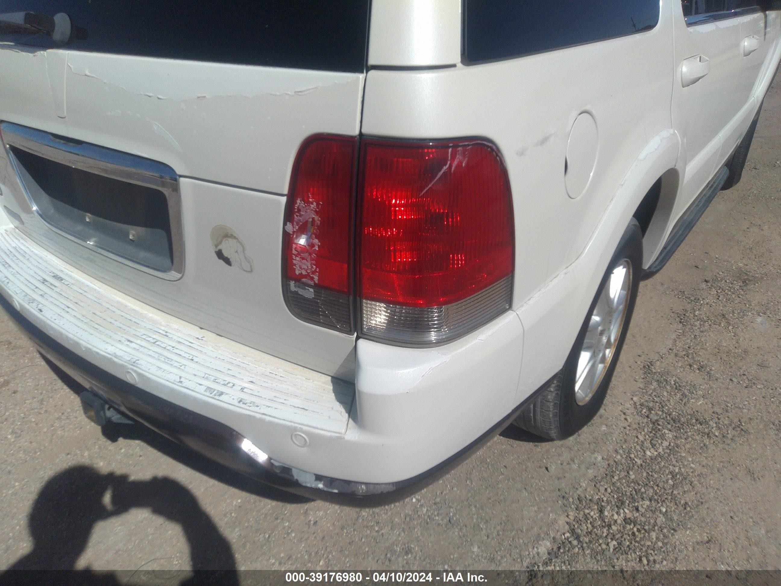 Photo 5 VIN: 5LMEU68HX4ZJ14735 - LINCOLN AVIATOR 