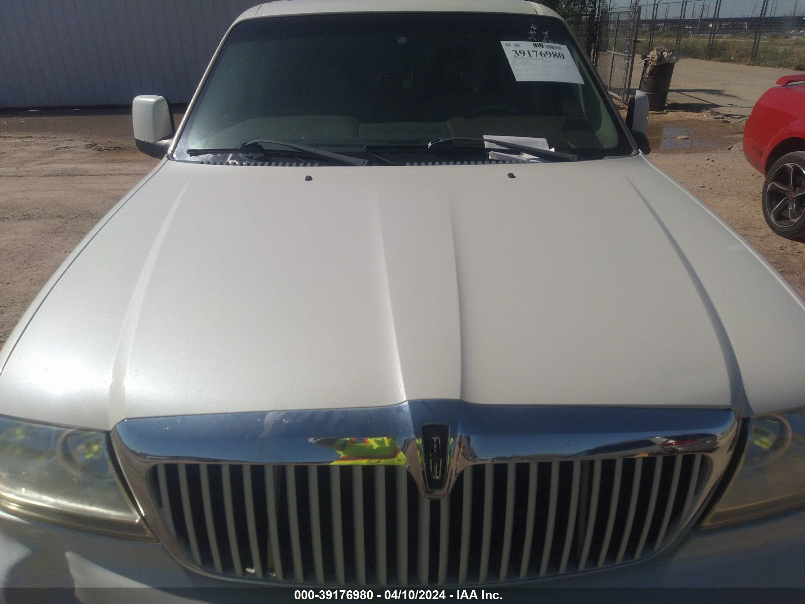 Photo 9 VIN: 5LMEU68HX4ZJ14735 - LINCOLN AVIATOR 