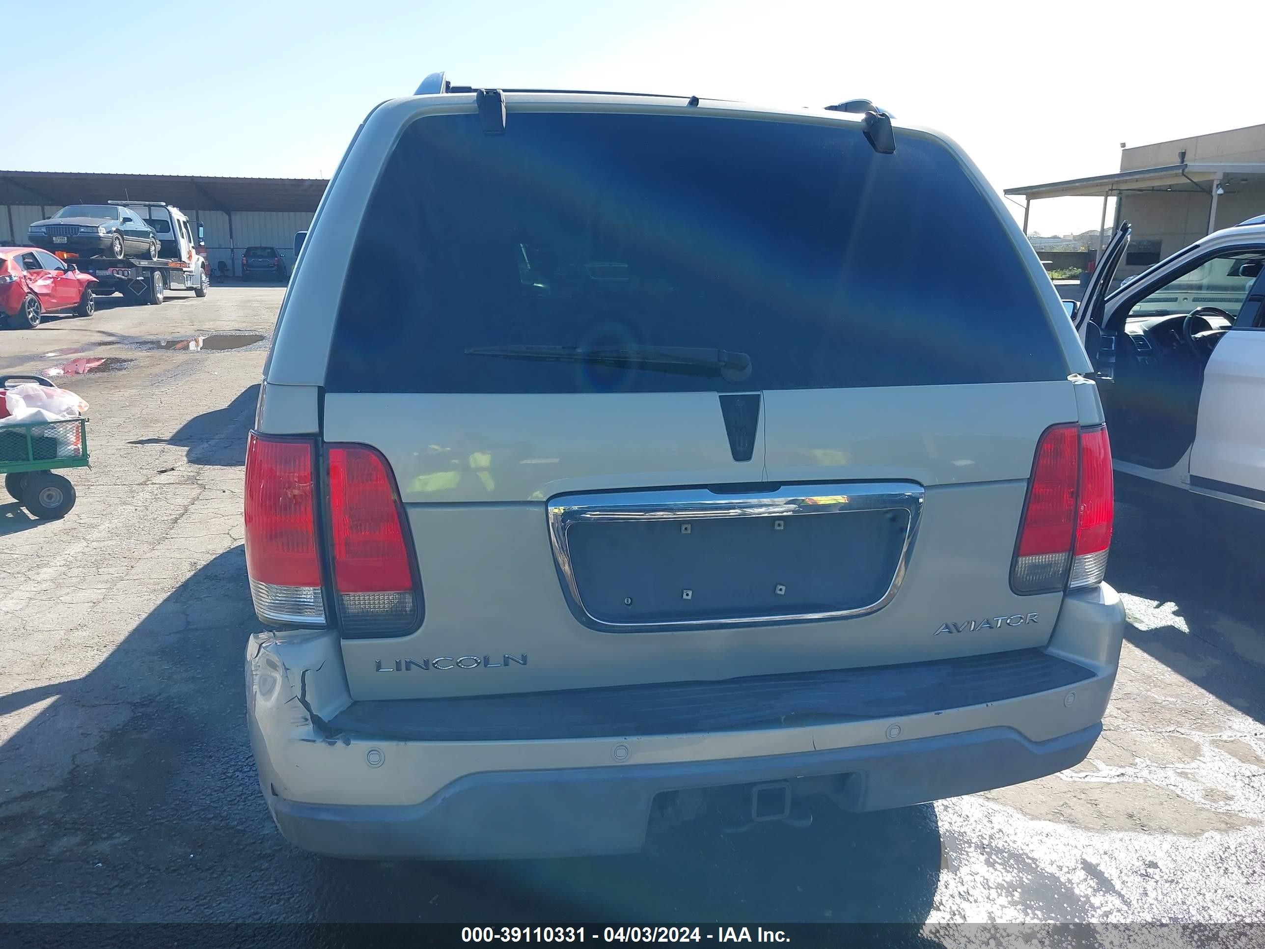 Photo 15 VIN: 5LMEU78H33ZJ13673 - LINCOLN AVIATOR 