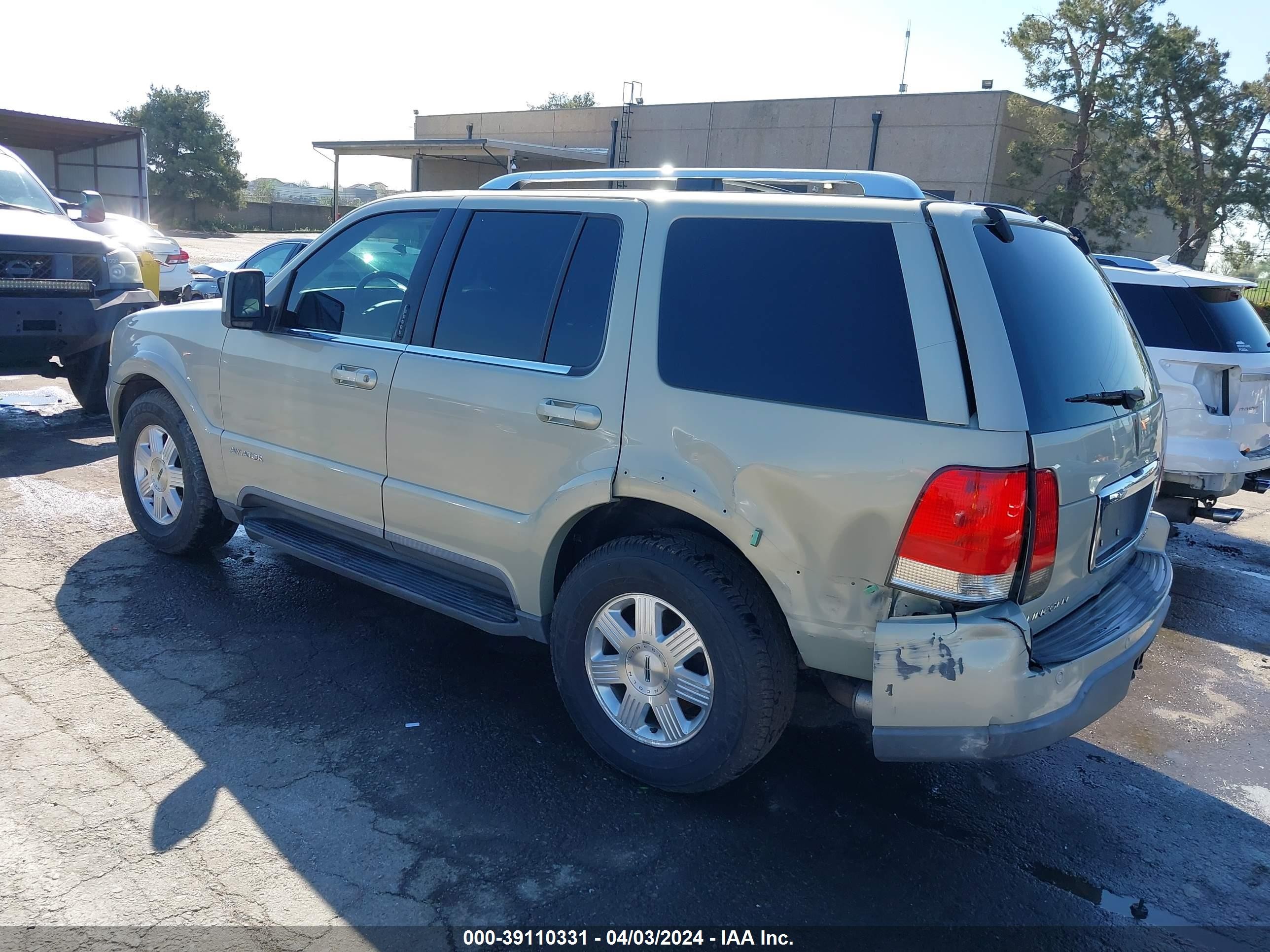 Photo 2 VIN: 5LMEU78H33ZJ13673 - LINCOLN AVIATOR 