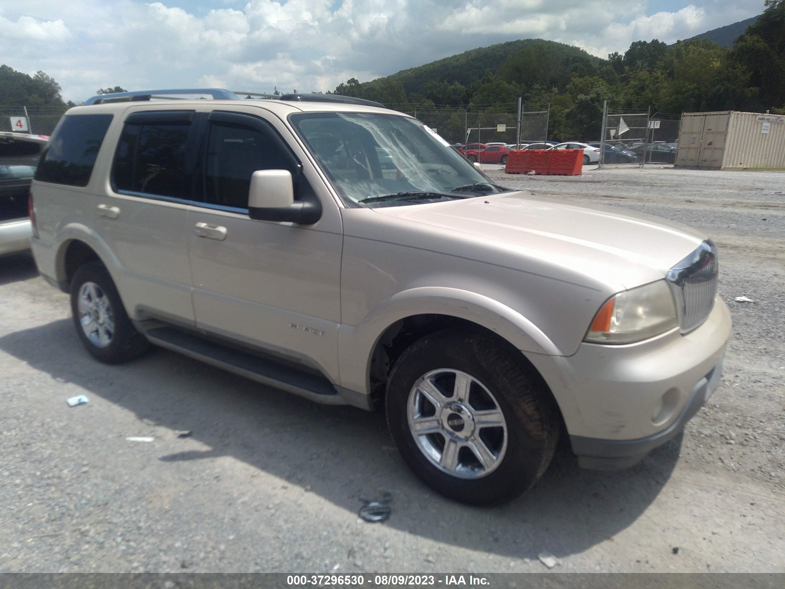 Photo 0 VIN: 5LMEU88H05ZJ00419 - LINCOLN AVIATOR 