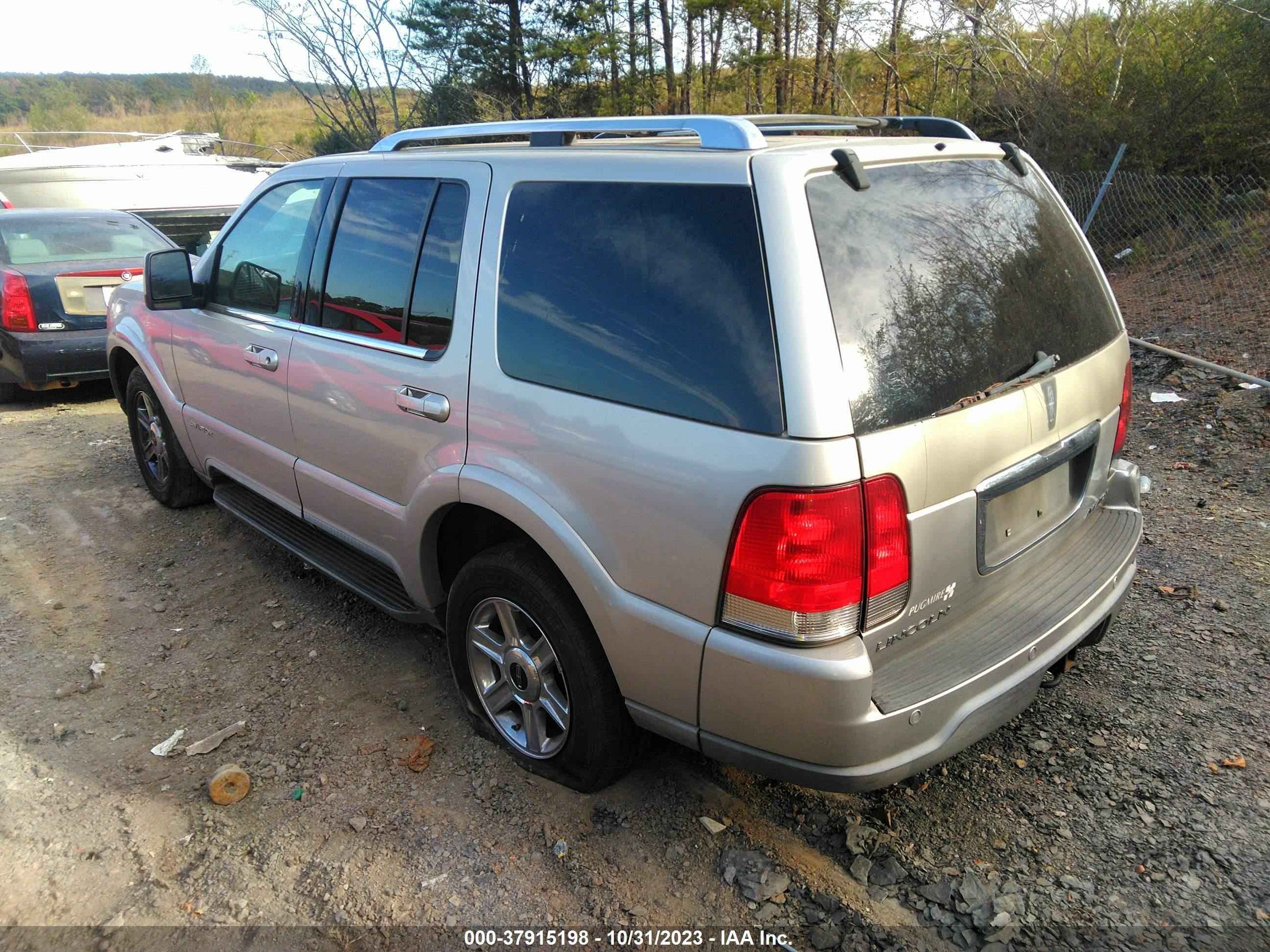 Photo 2 VIN: 5LMEU88H44ZJ05461 - LINCOLN AVIATOR 