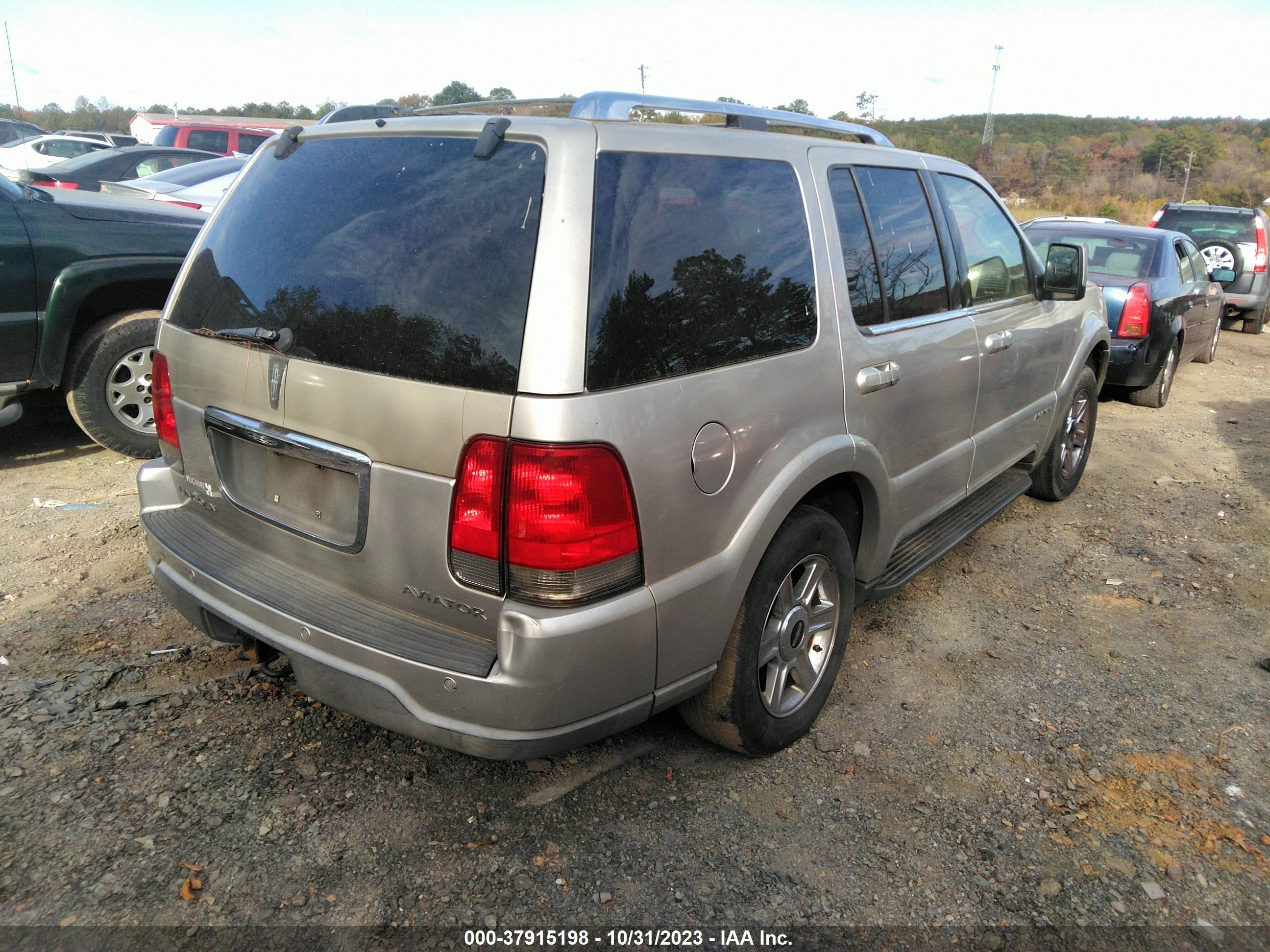 Photo 3 VIN: 5LMEU88H44ZJ05461 - LINCOLN AVIATOR 