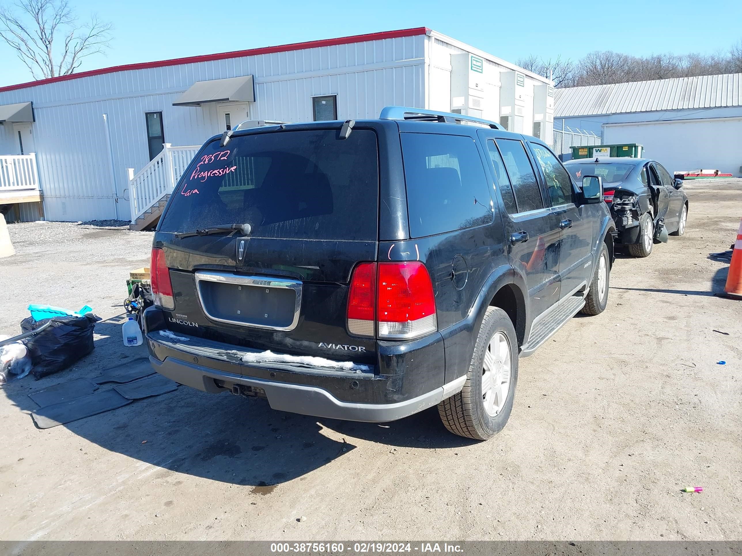 Photo 3 VIN: 5LMEU88H54ZJ31776 - LINCOLN AVIATOR 