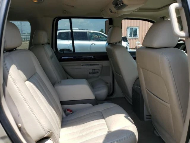 Photo 10 VIN: 5LMEU88H74ZJ49728 - LINCOLN AVIATOR 