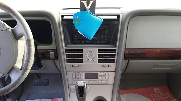 Photo 14 VIN: 5LMEU88H83ZJ09768 - LINCOLN NAVIGATOR 