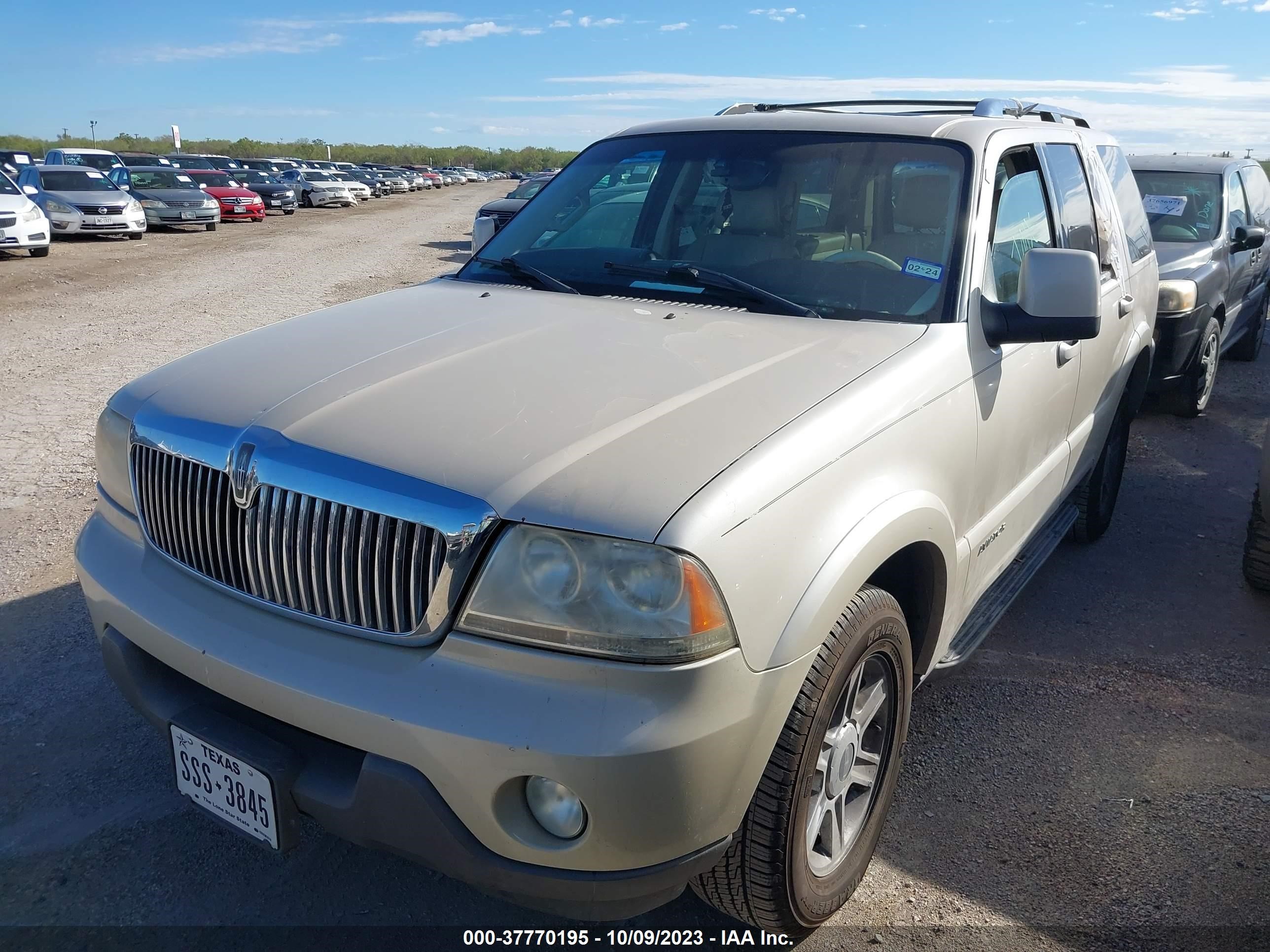 Photo 1 VIN: 5LMEU88H85ZJ01382 - LINCOLN AVIATOR 