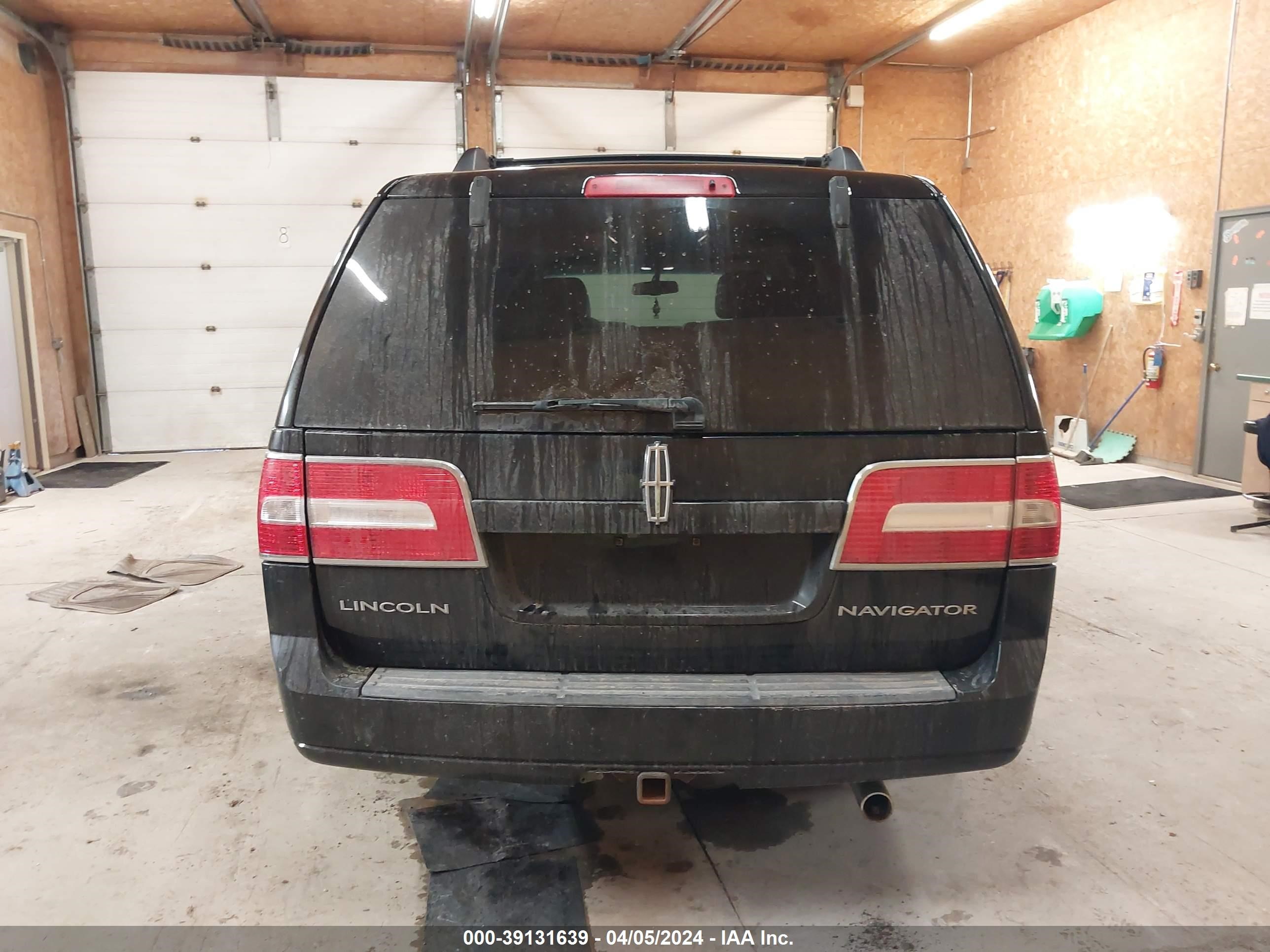 Photo 16 VIN: 5LMFL27558LJ20605 - LINCOLN NAVIGATOR 