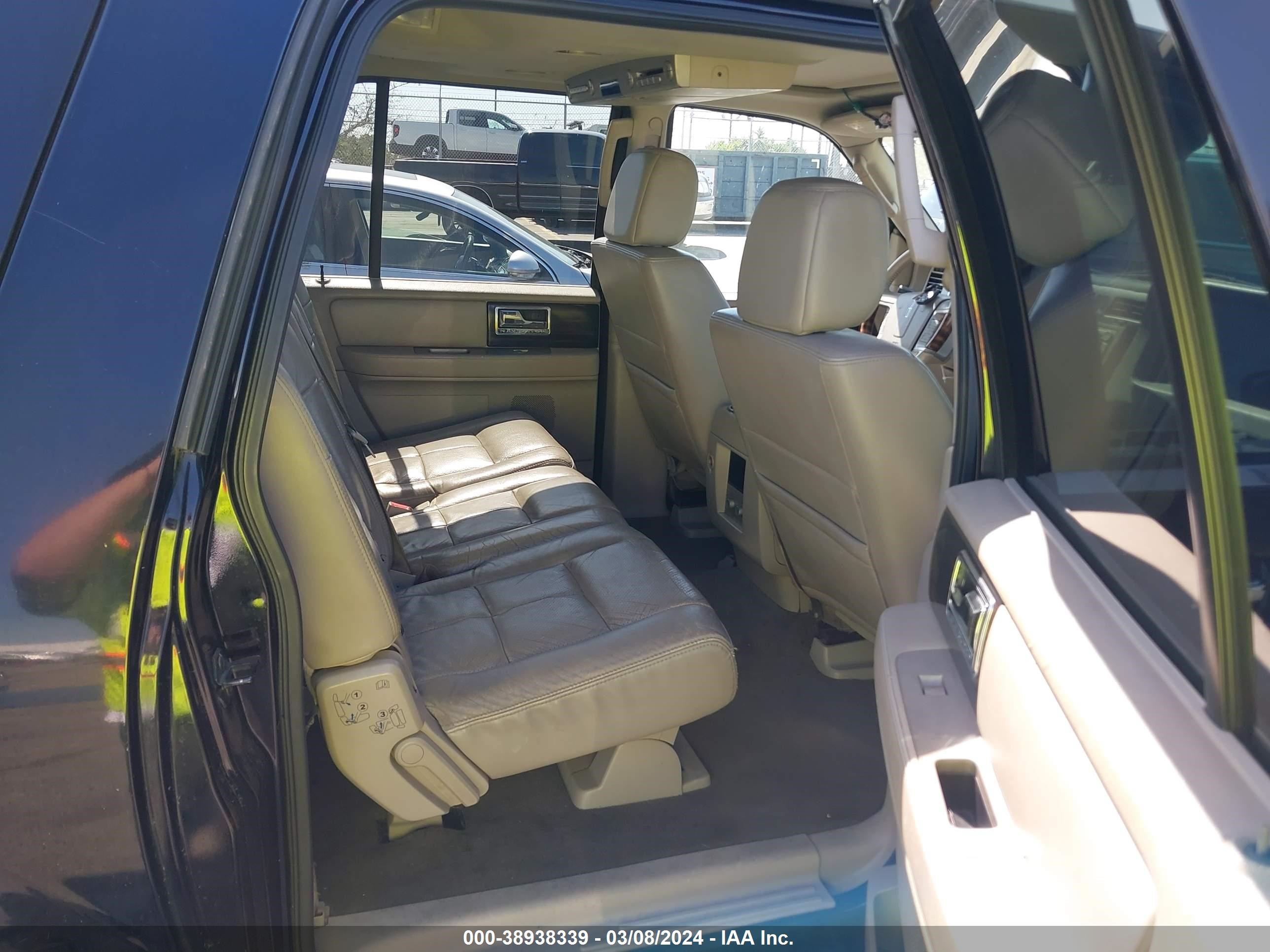 Photo 7 VIN: 5LMFL27587LJ21696 - LINCOLN NAVIGATOR 