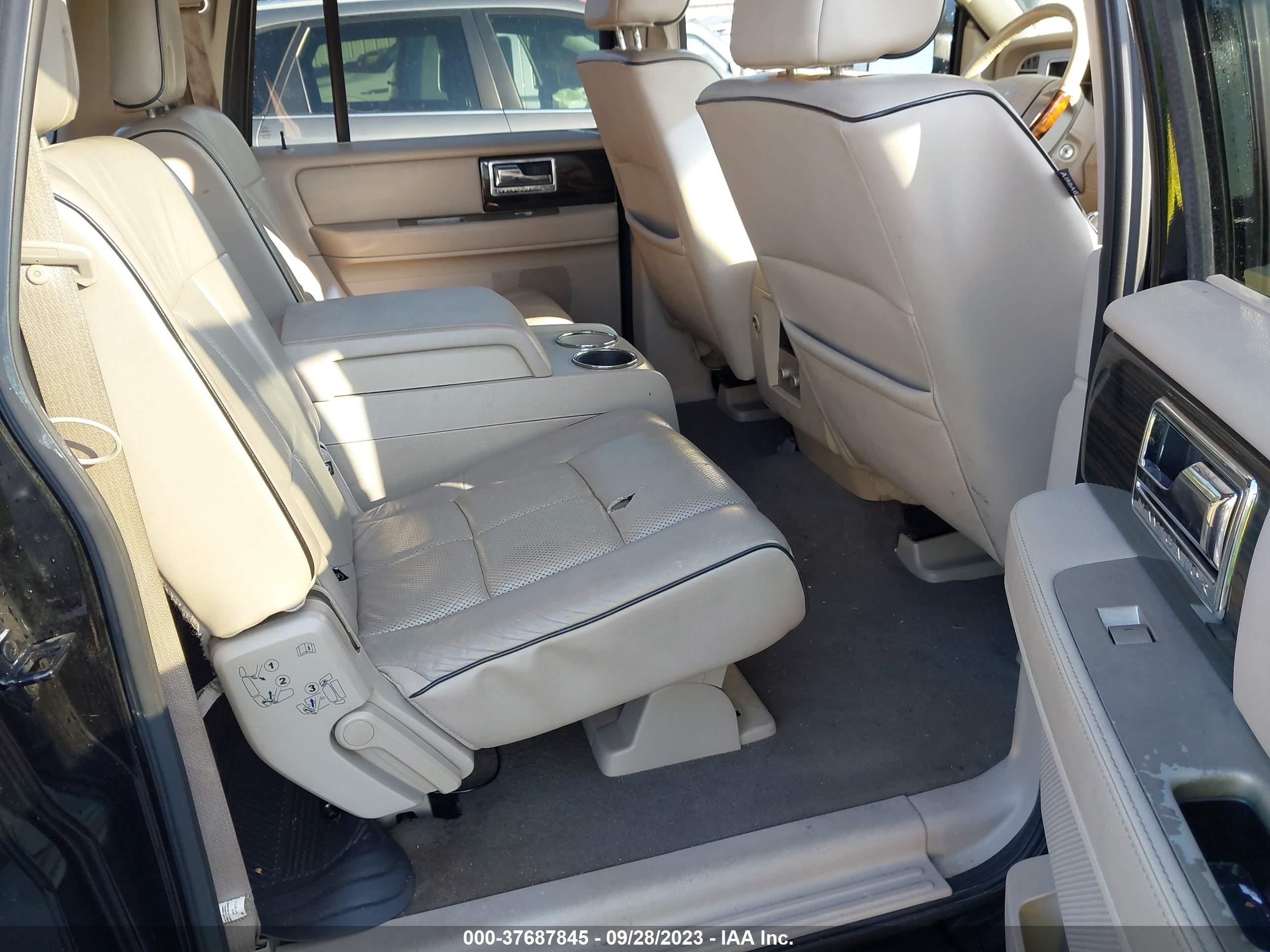 Photo 7 VIN: 5LMFL27598LJ09333 - LINCOLN NAVIGATOR 