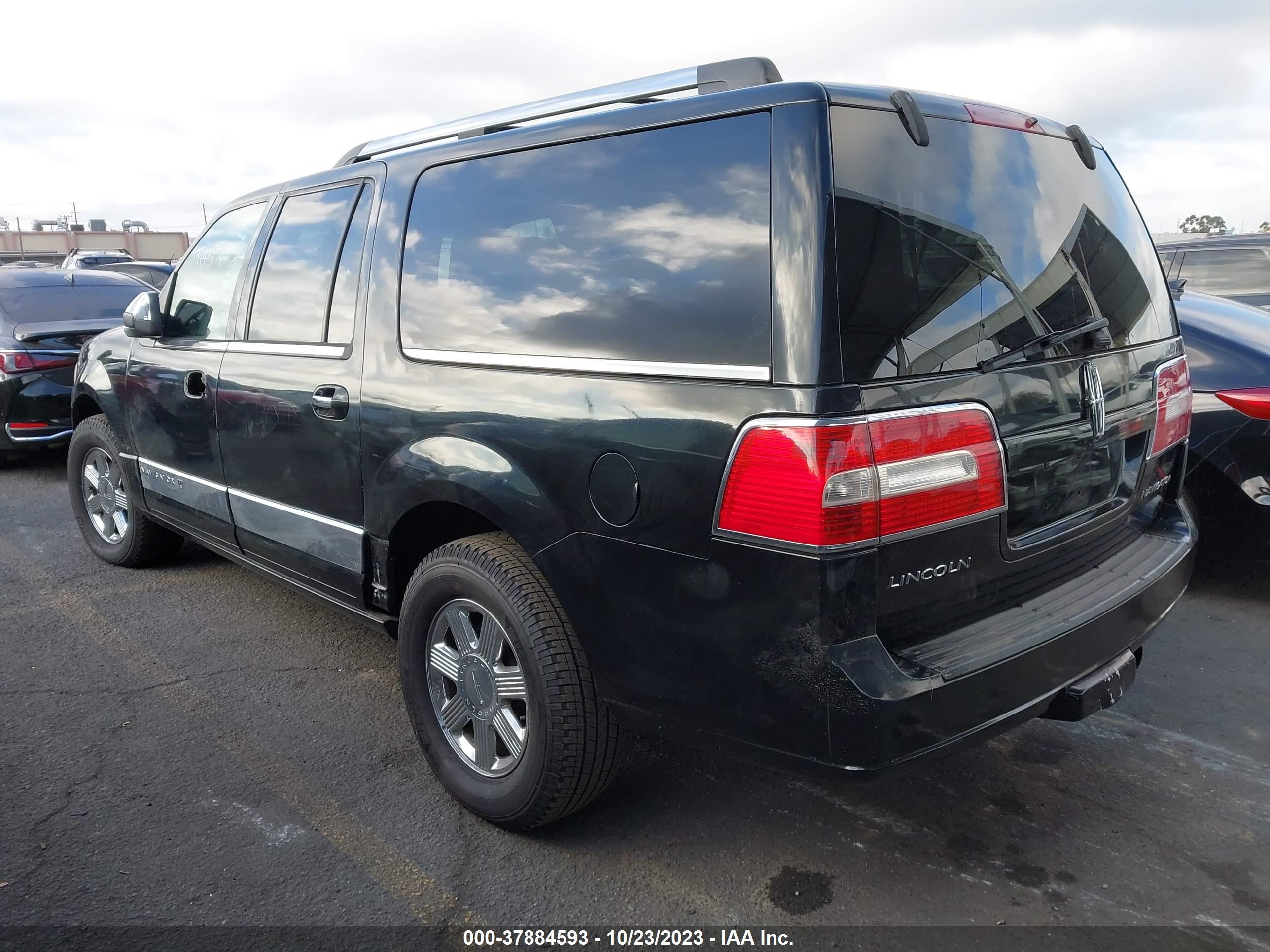 Photo 2 VIN: 5LMFL275X7LJ22459 - LINCOLN NAVIGATOR 