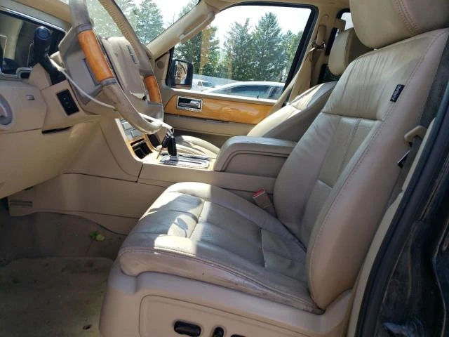 Photo 6 VIN: 5LMFL28558LJ21641 - LINCOLN NAVIGATOR 