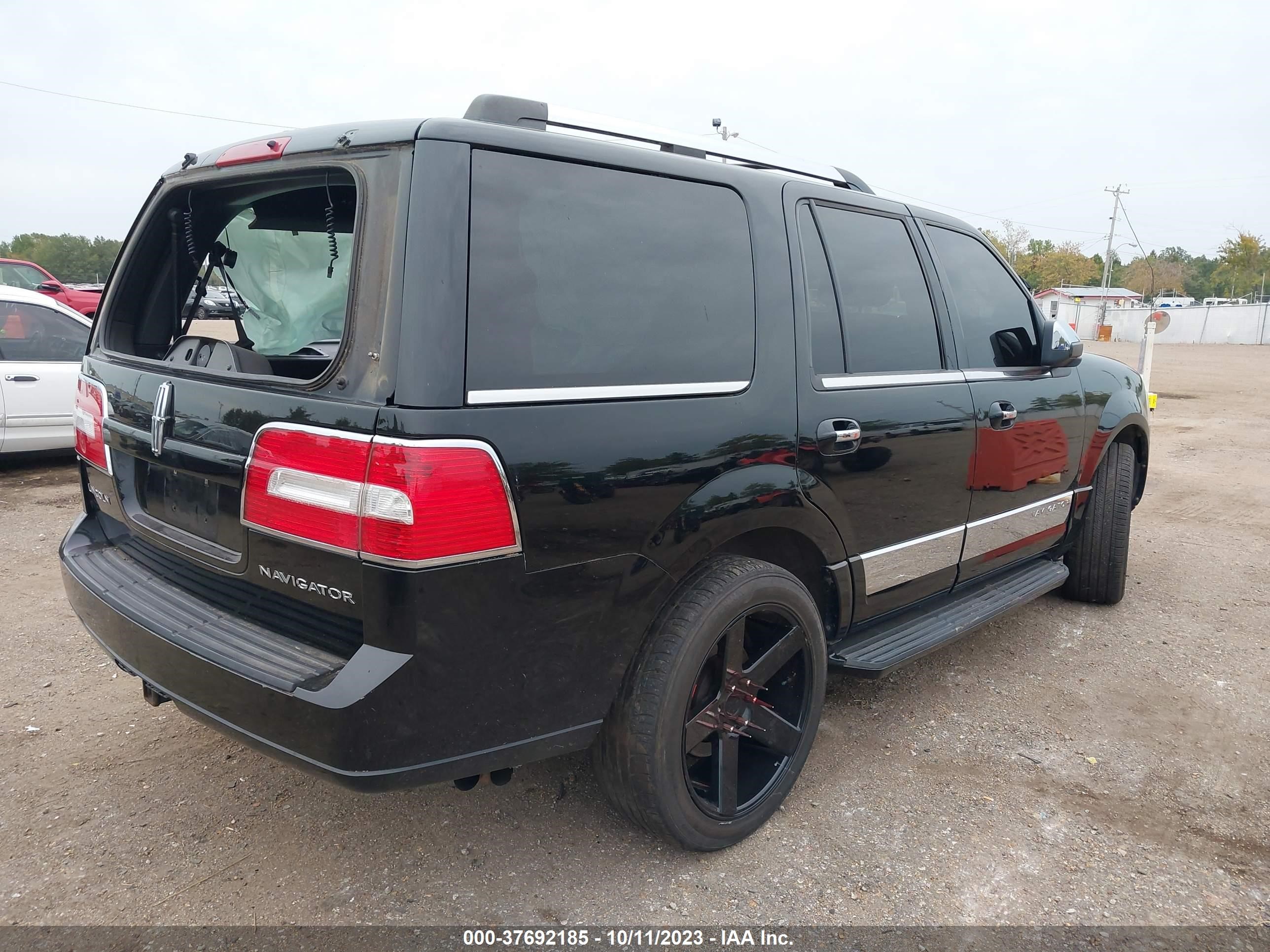 Photo 3 VIN: 5LMFU27508LJ16961 - LINCOLN NAVIGATOR 