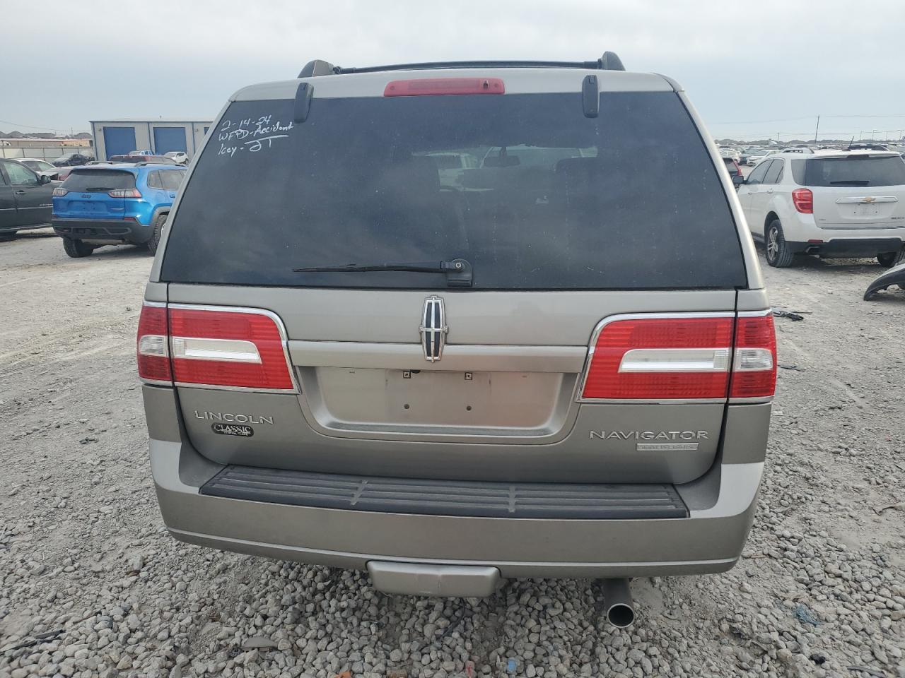 Photo 5 VIN: 5LMFU27518LJ16645 - LINCOLN NAVIGATOR 