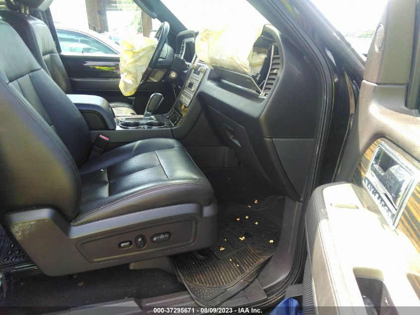 Photo 4 VIN: 5LMFU27518LJ16922 - LINCOLN NAVIGATOR 