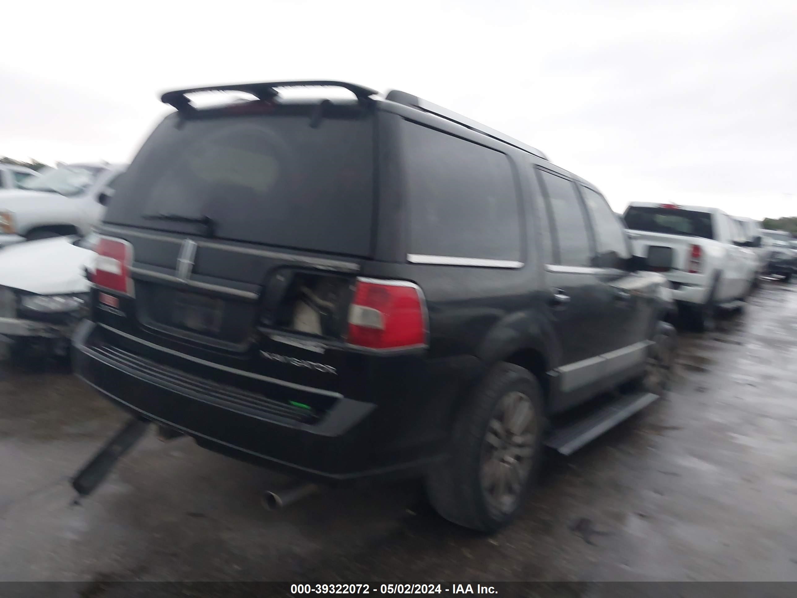 Photo 3 VIN: 5LMFU27518LJ20758 - LINCOLN NAVIGATOR 