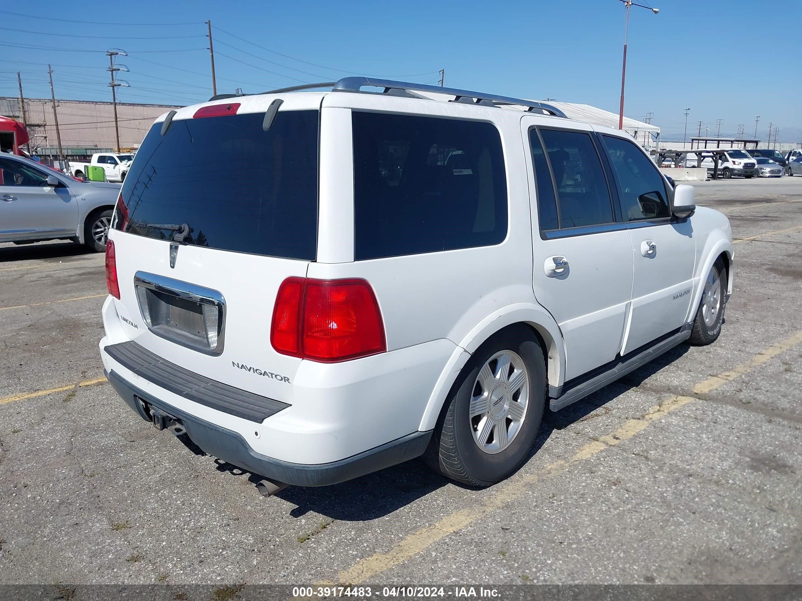 Photo 3 VIN: 5LMFU27536LJ02789 - LINCOLN NAVIGATOR 