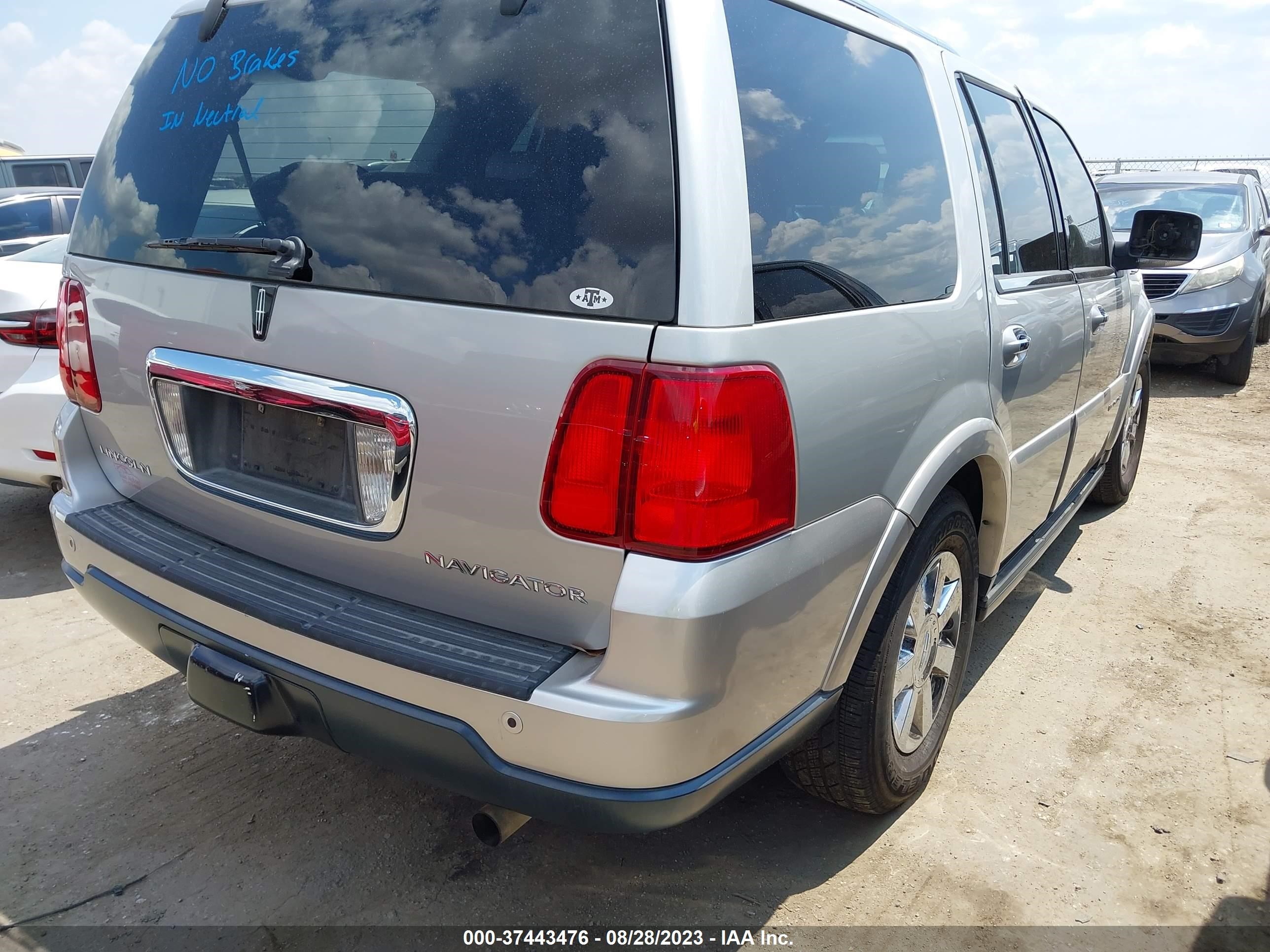 Photo 3 VIN: 5LMFU27536LJ03683 - LINCOLN NAVIGATOR 