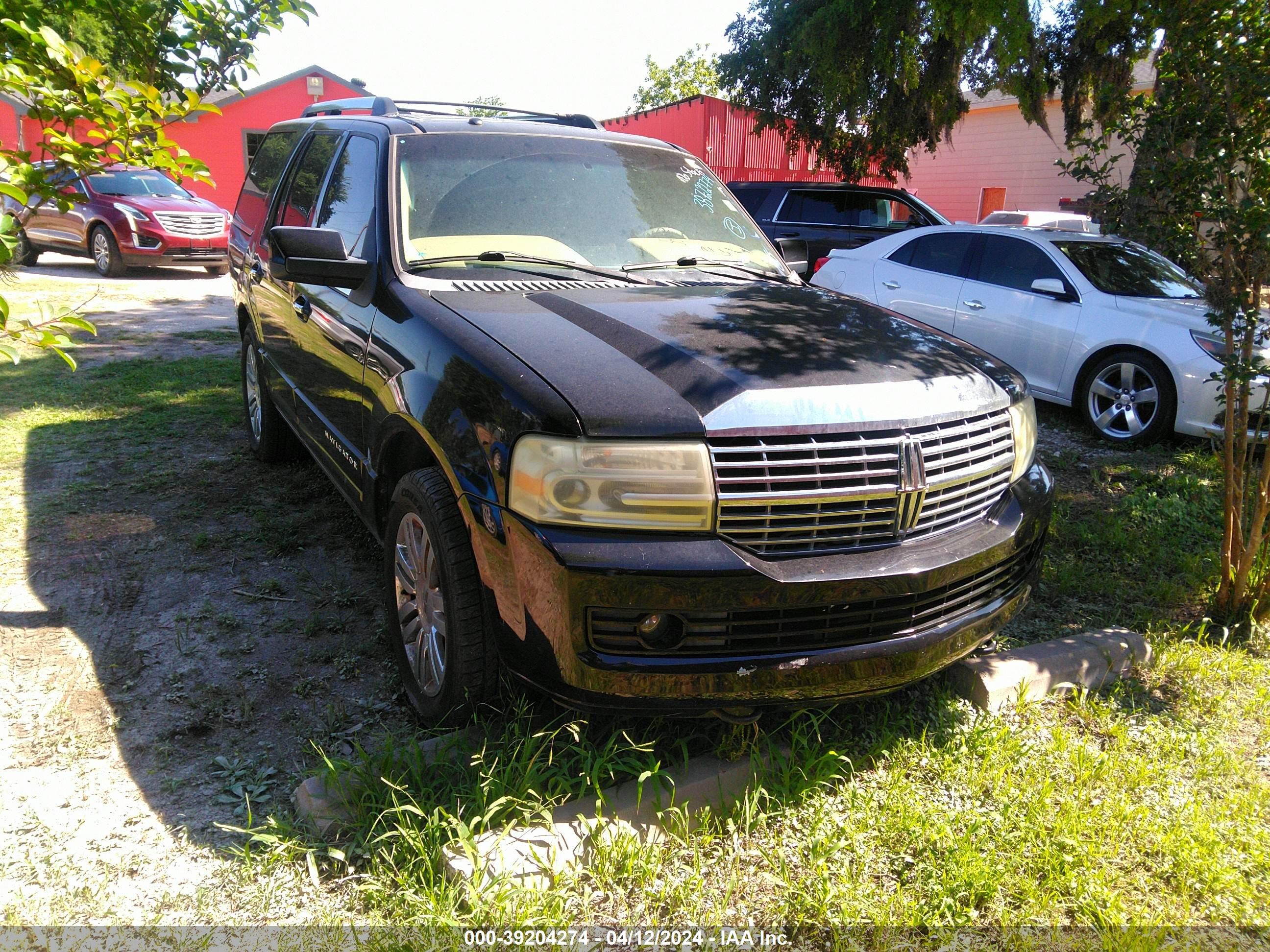 Photo 1 VIN: 5LMFU27538LJ10765 - LINCOLN NAVIGATOR 