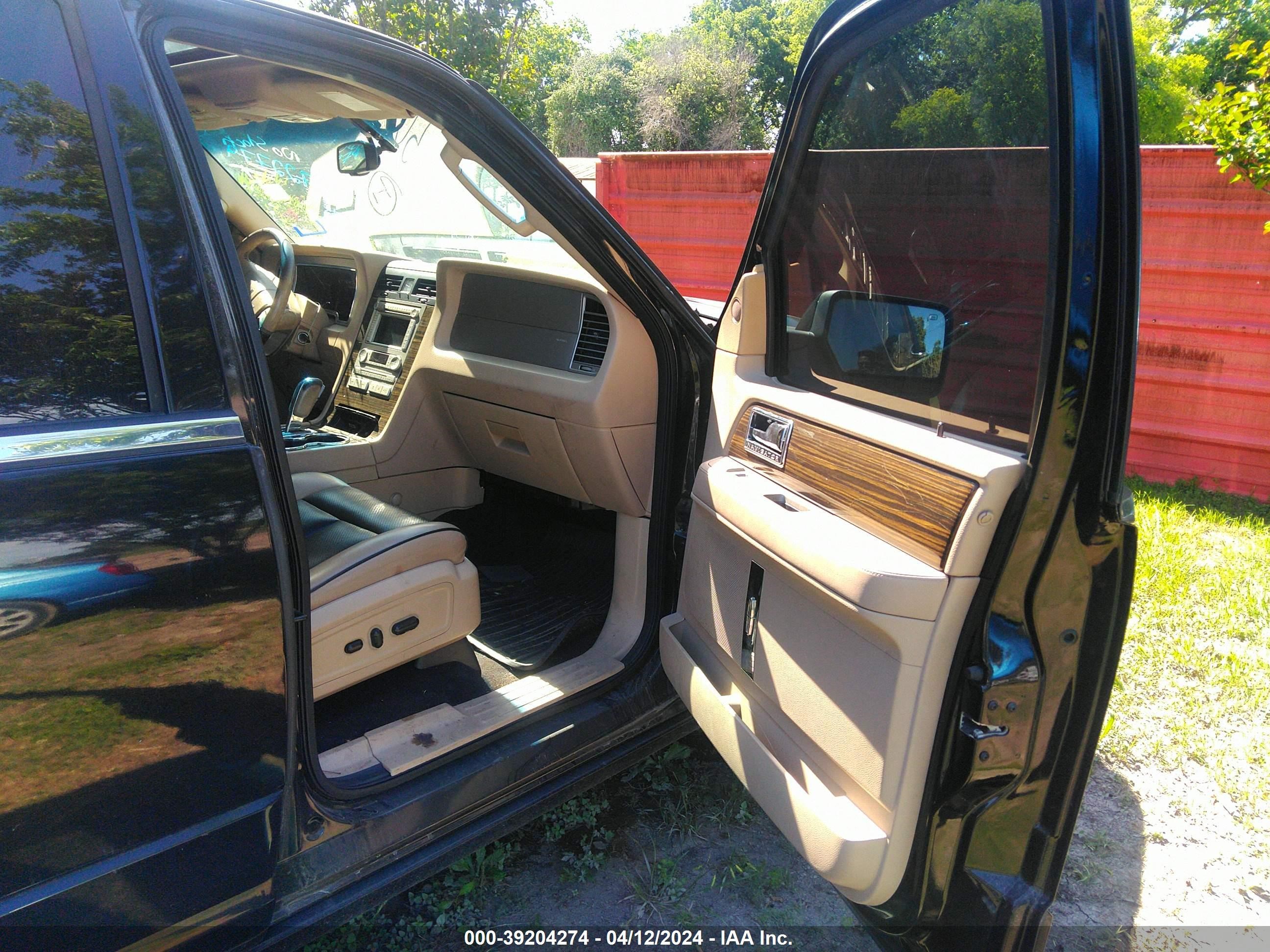 Photo 17 VIN: 5LMFU27538LJ10765 - LINCOLN NAVIGATOR 