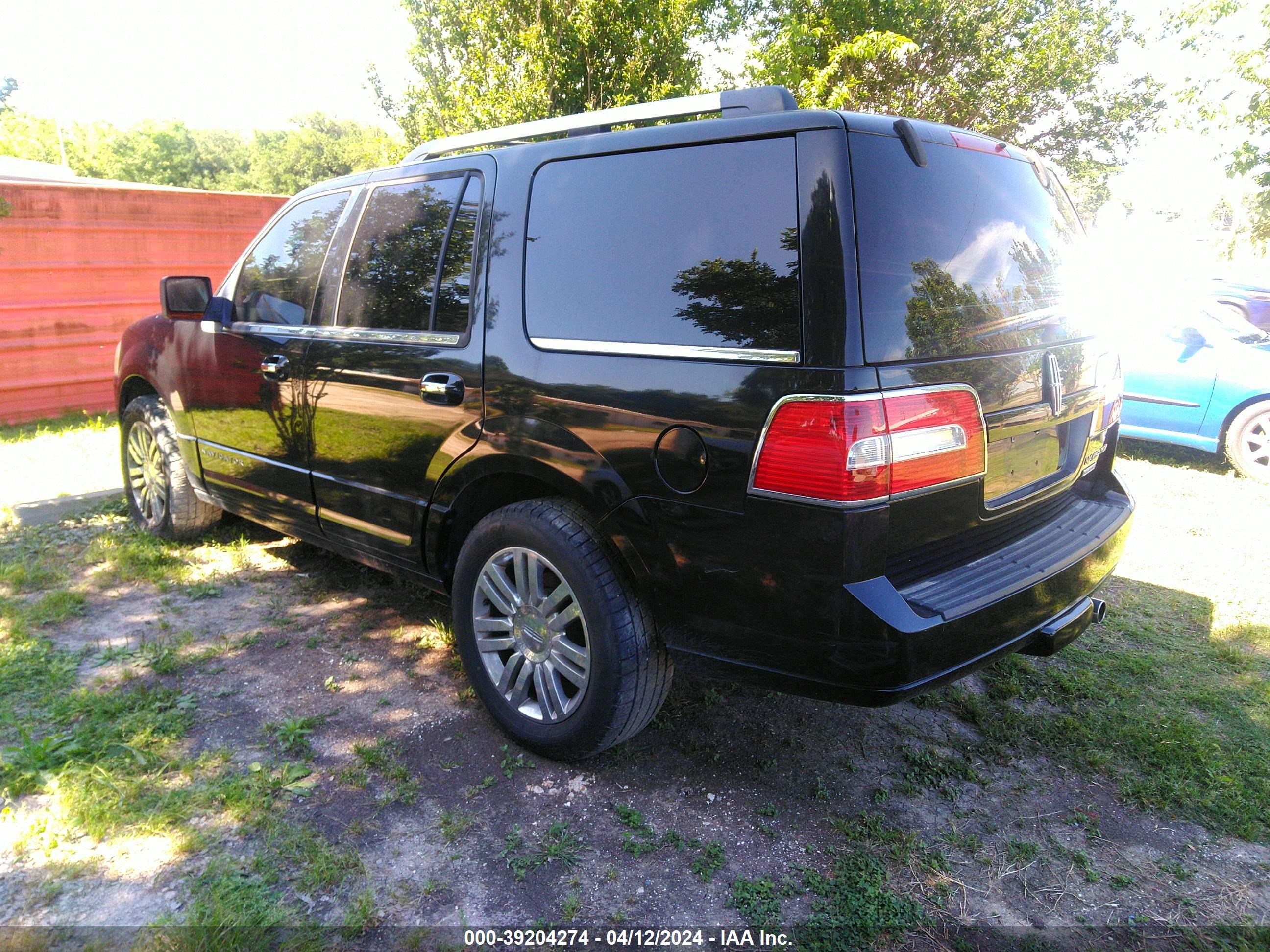 Photo 3 VIN: 5LMFU27538LJ10765 - LINCOLN NAVIGATOR 