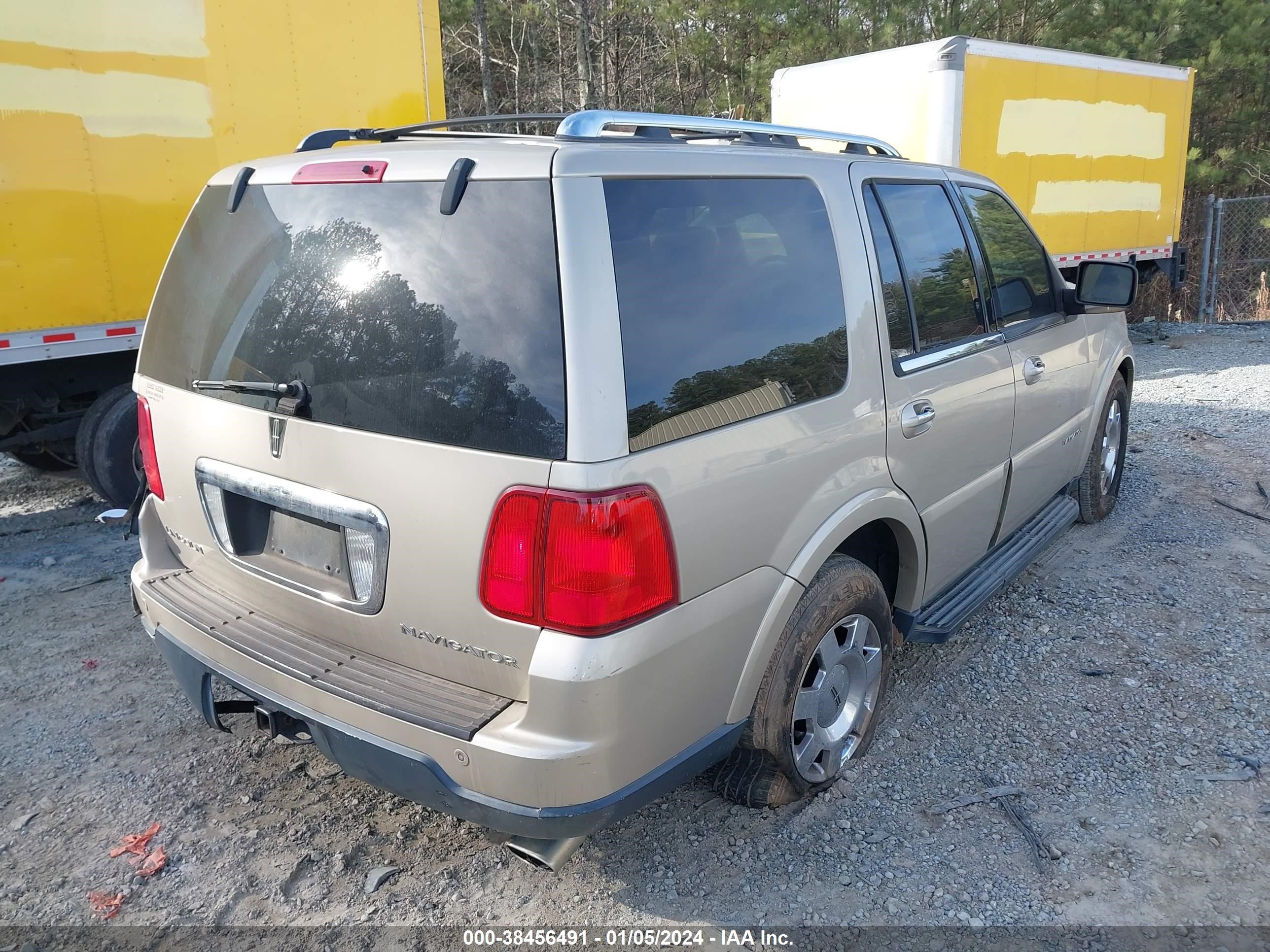 Photo 3 VIN: 5LMFU27555LJ08334 - LINCOLN NAVIGATOR 