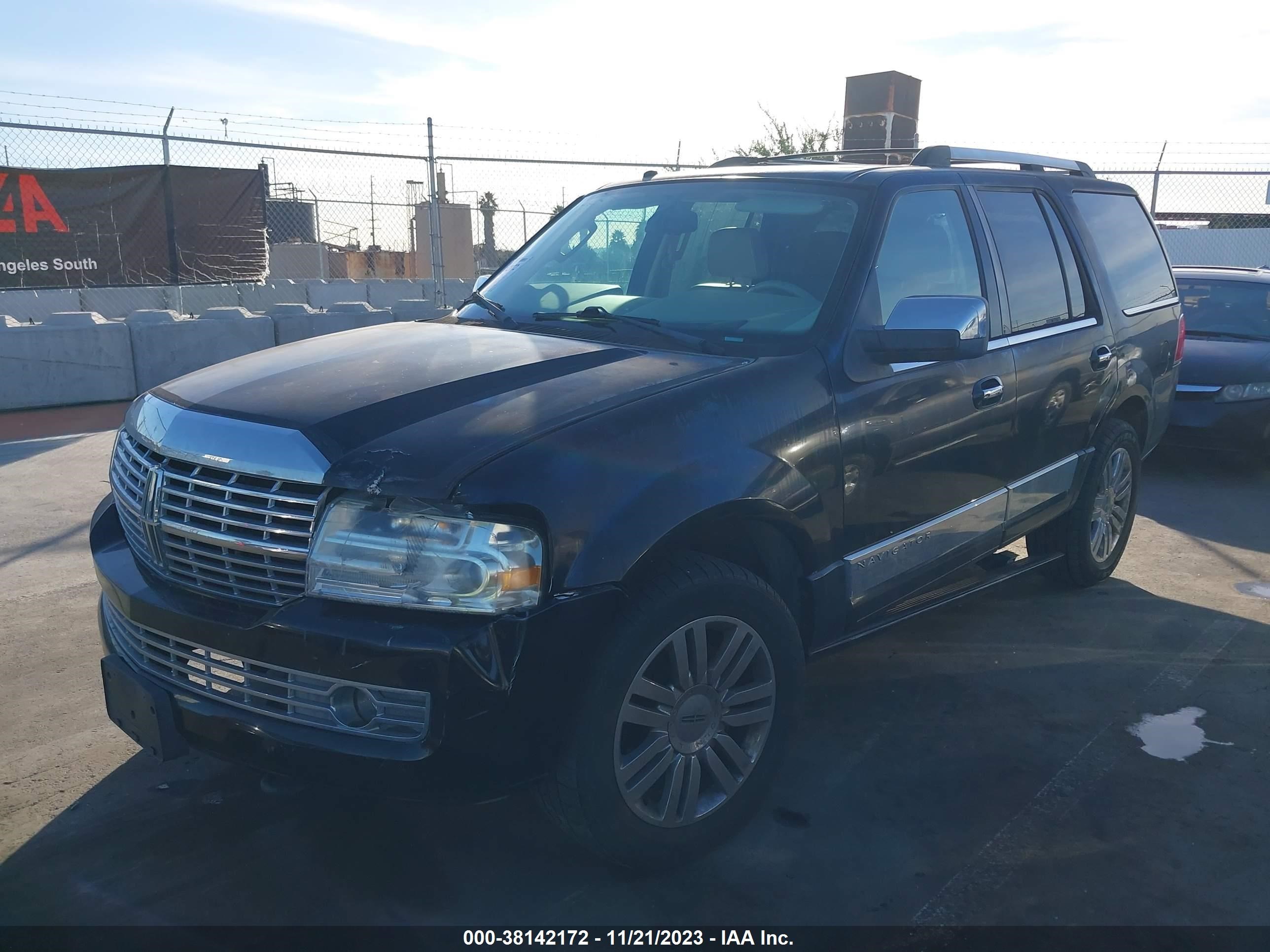 Photo 1 VIN: 5LMFU27557LJ14167 - LINCOLN NAVIGATOR 