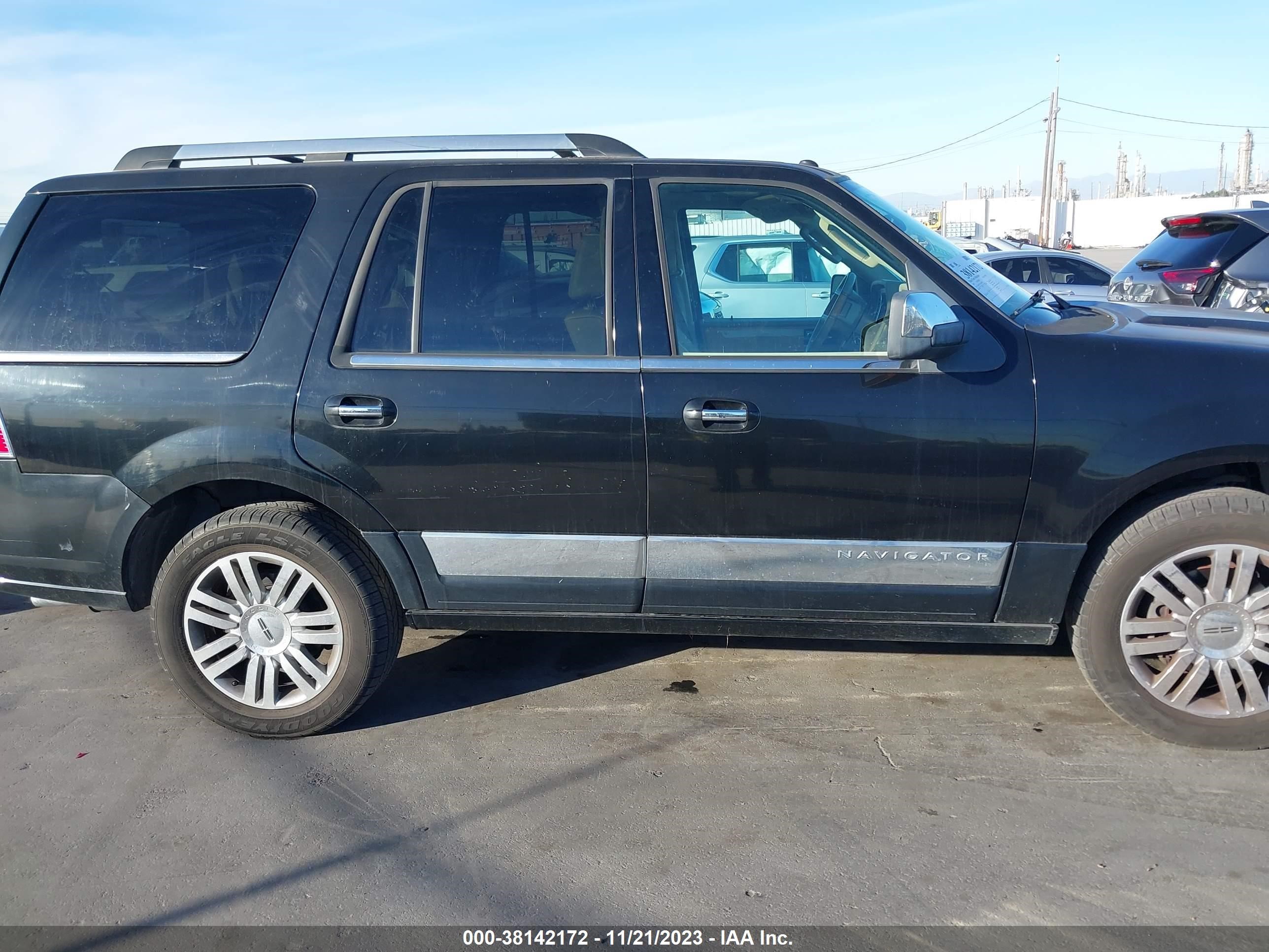 Photo 12 VIN: 5LMFU27557LJ14167 - LINCOLN NAVIGATOR 