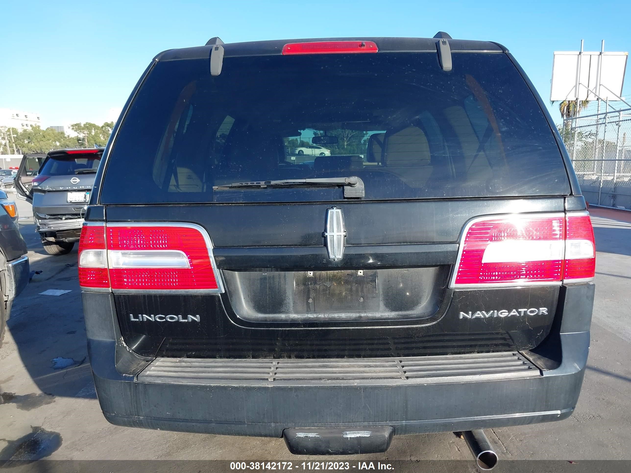 Photo 15 VIN: 5LMFU27557LJ14167 - LINCOLN NAVIGATOR 