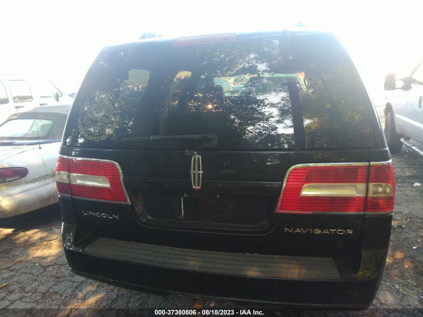 Photo 11 VIN: 5LMFU27558LJ13005 - LINCOLN NAVIGATOR 