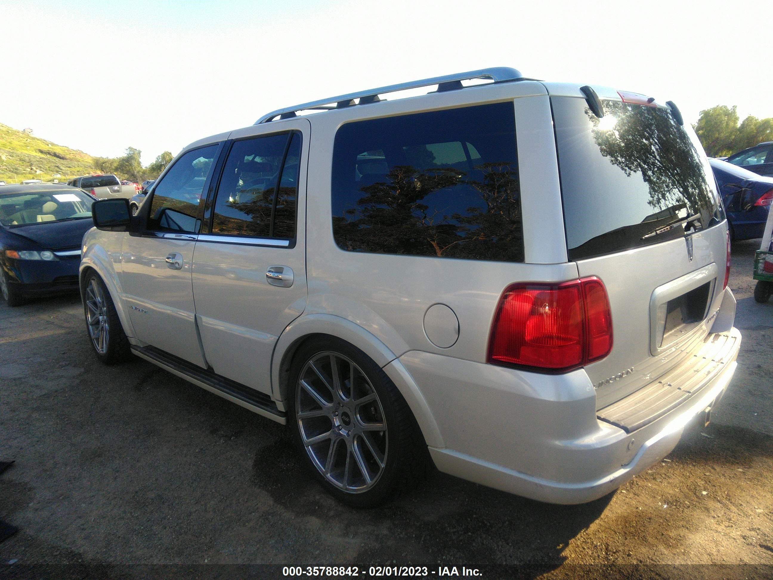 Photo 2 VIN: 5LMFU27566LJ26701 - LINCOLN NAVIGATOR 