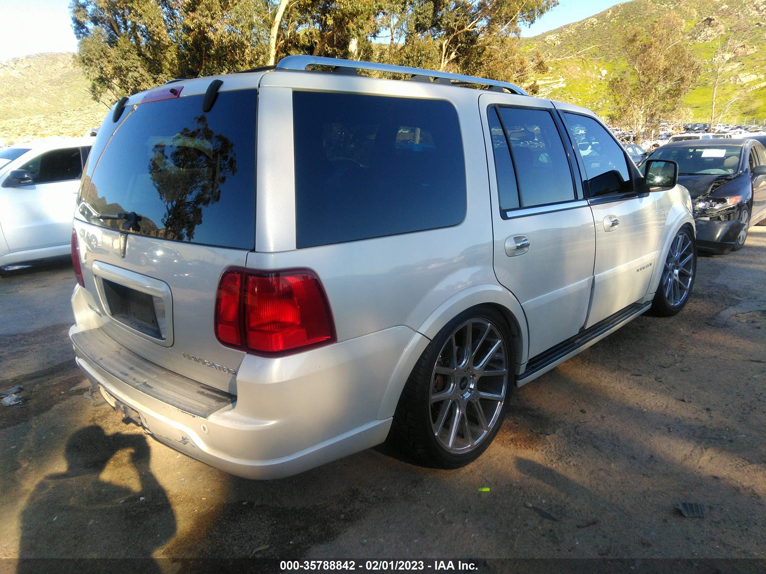 Photo 3 VIN: 5LMFU27566LJ26701 - LINCOLN NAVIGATOR 