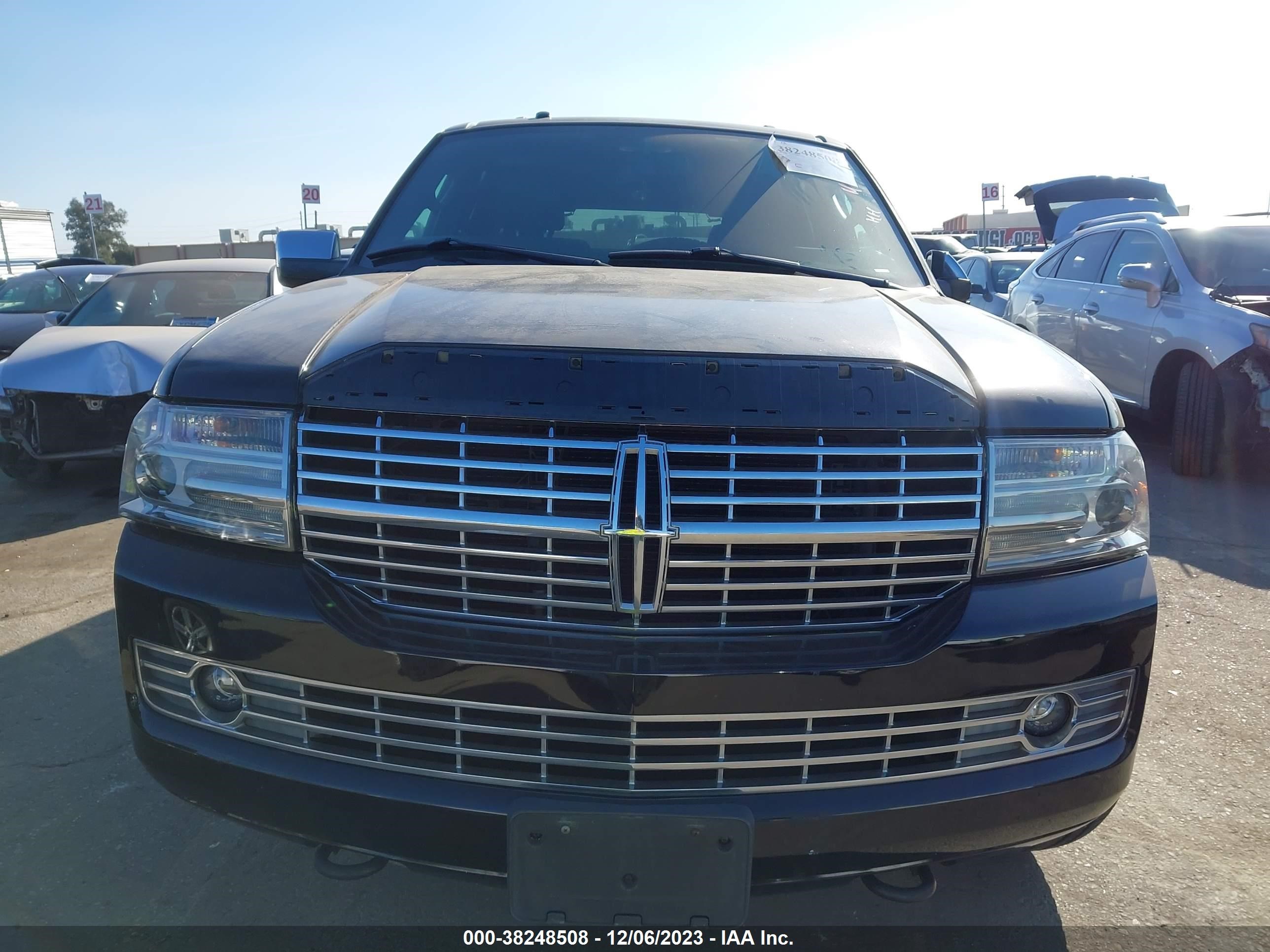 Photo 12 VIN: 5LMFU27567LJ16817 - LINCOLN NAVIGATOR 