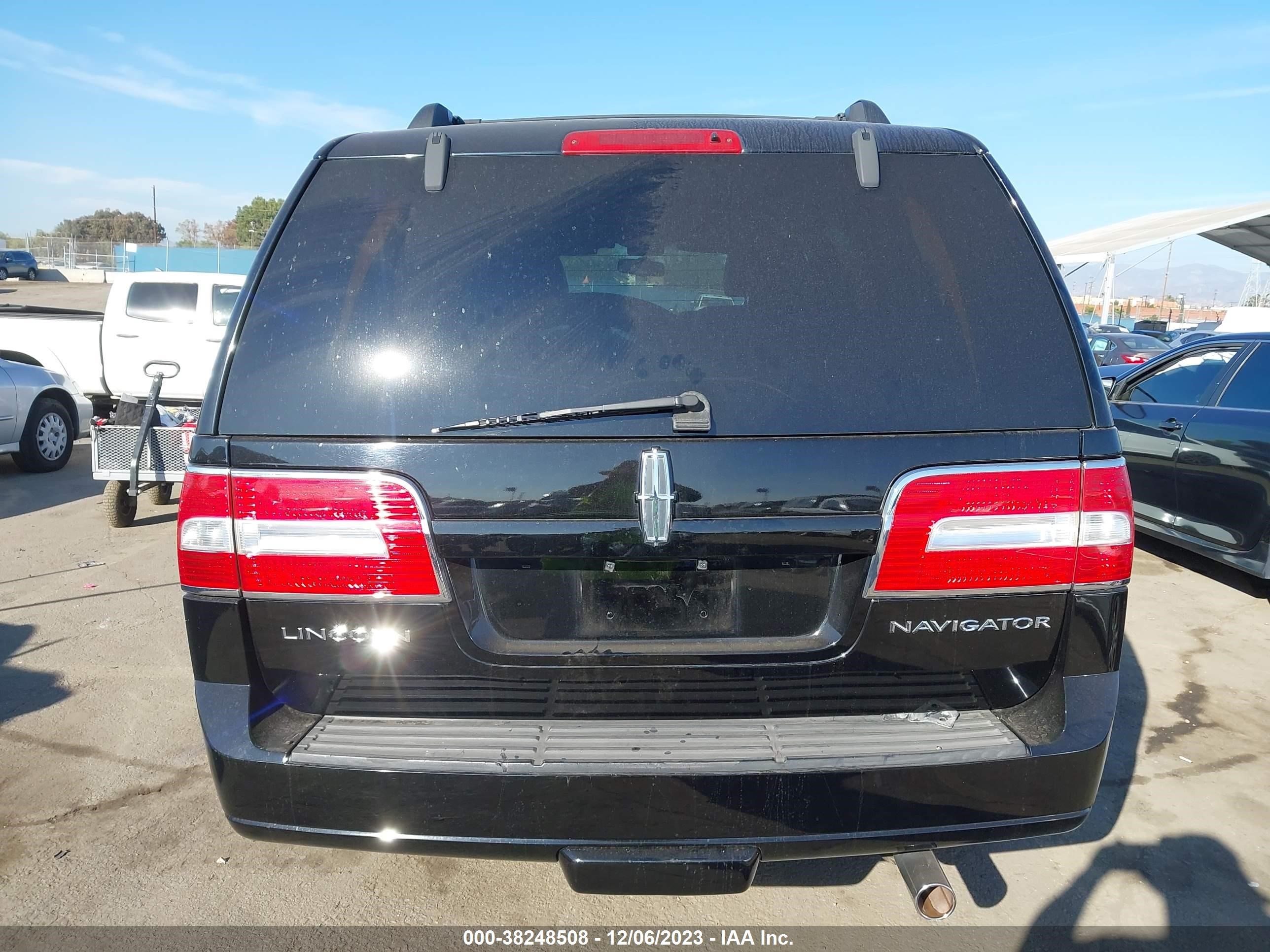 Photo 16 VIN: 5LMFU27567LJ16817 - LINCOLN NAVIGATOR 