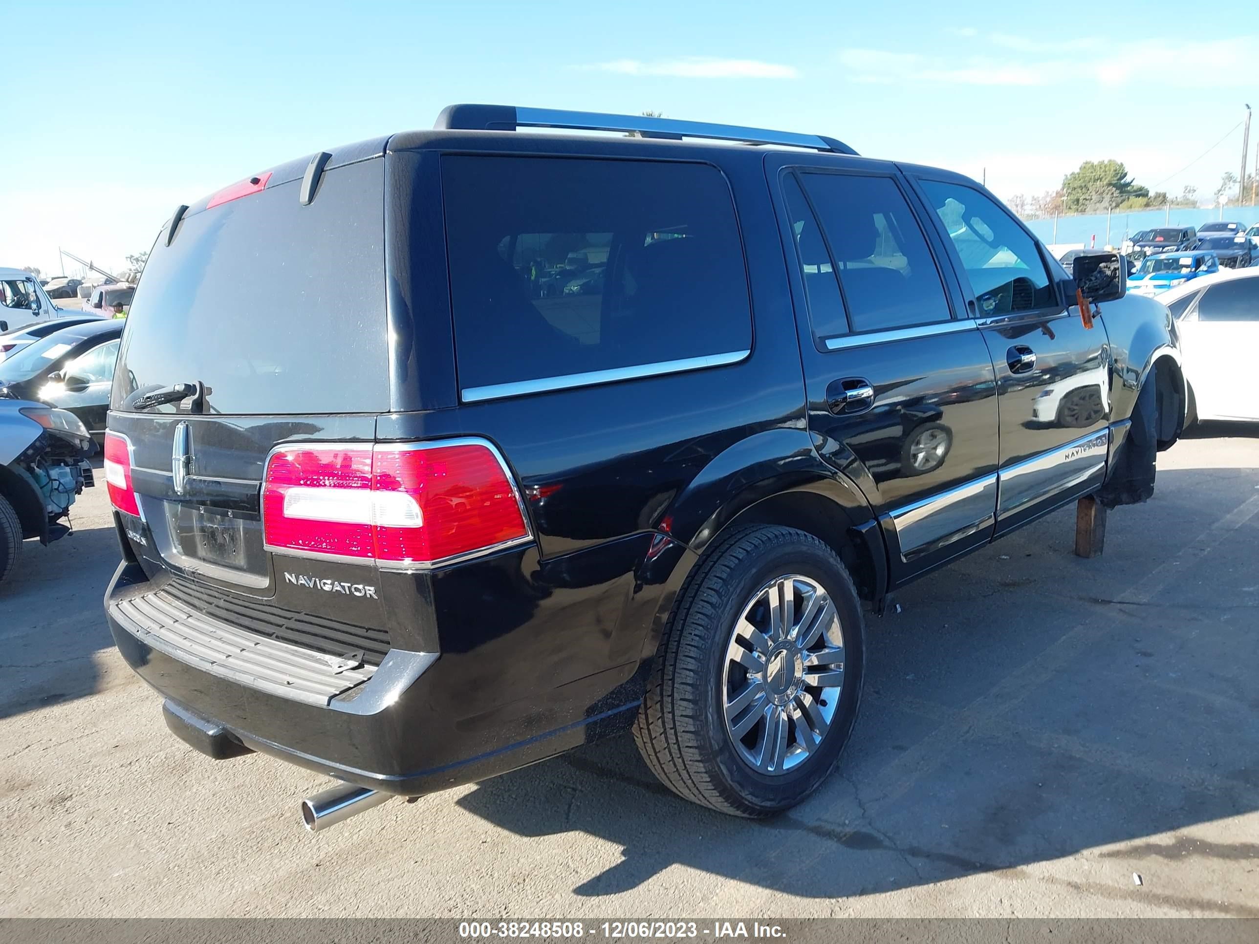 Photo 3 VIN: 5LMFU27567LJ16817 - LINCOLN NAVIGATOR 