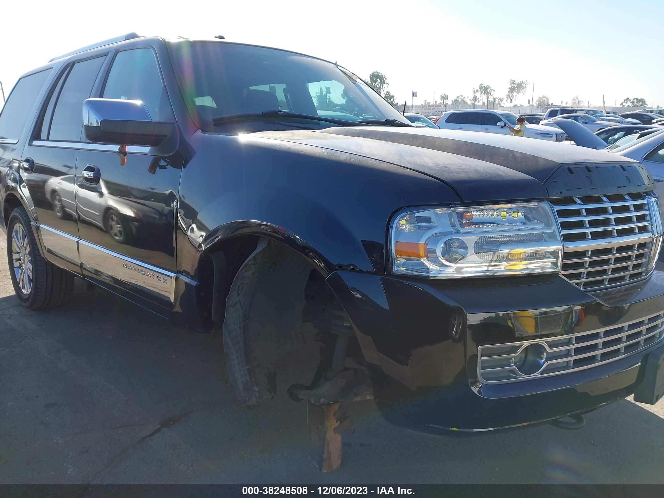 Photo 5 VIN: 5LMFU27567LJ16817 - LINCOLN NAVIGATOR 