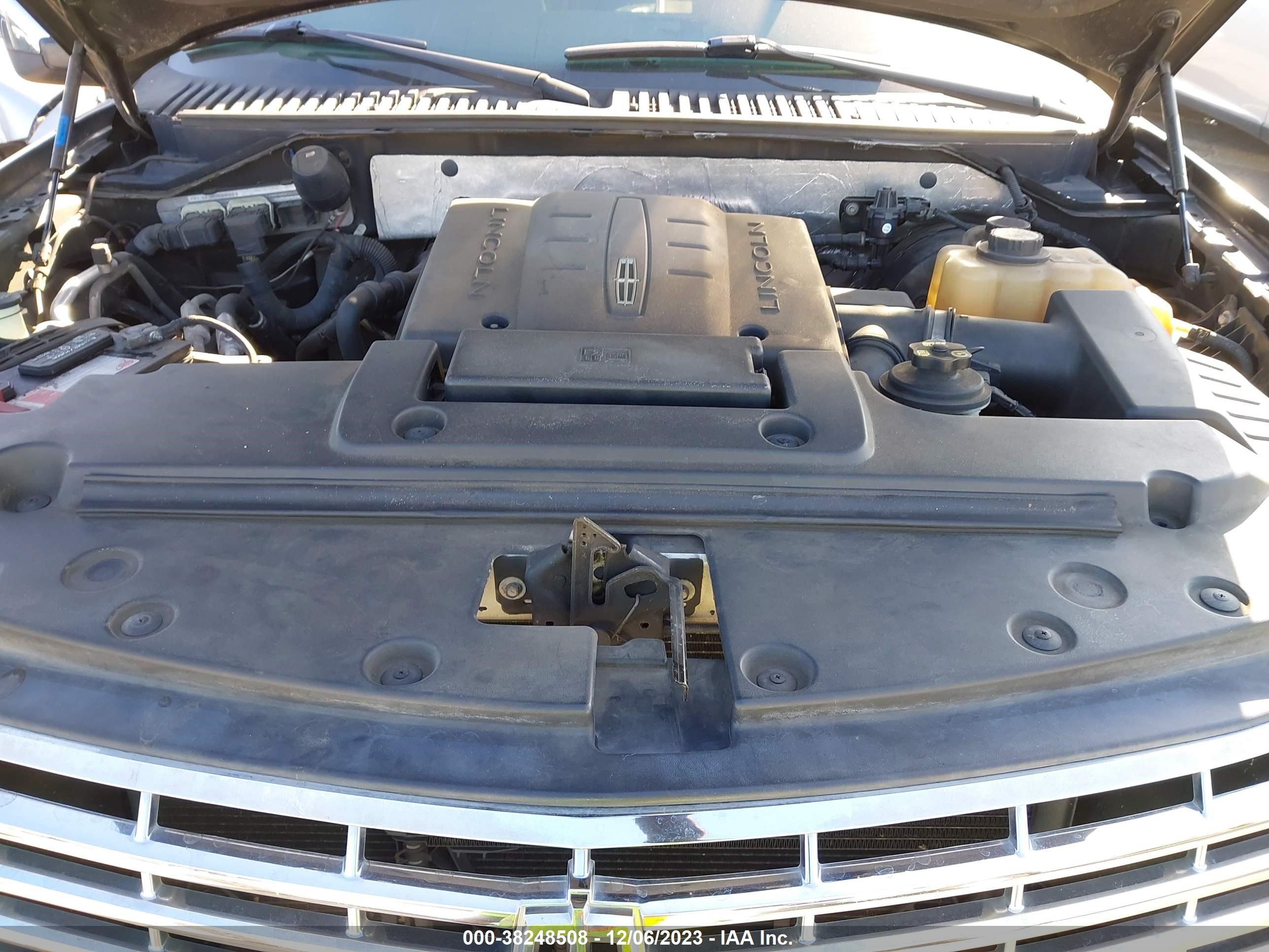 Photo 9 VIN: 5LMFU27567LJ16817 - LINCOLN NAVIGATOR 